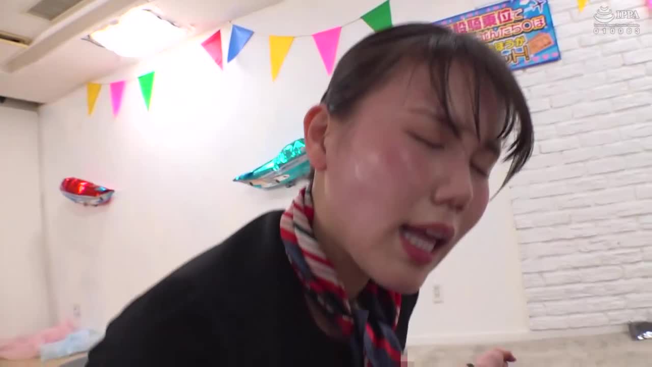 男女对比监测AV：跨越腰摇摇欲坠，大型航空公司对抗！黑色丝袜美腿空服员排列十根肉棒，连续快速抽出骑乗位大战！输了就要被大肉棒三人行屈辱大量精液制服淋漓！ - AV大平台-中文字幕,成人影片,AV,国产,线上看