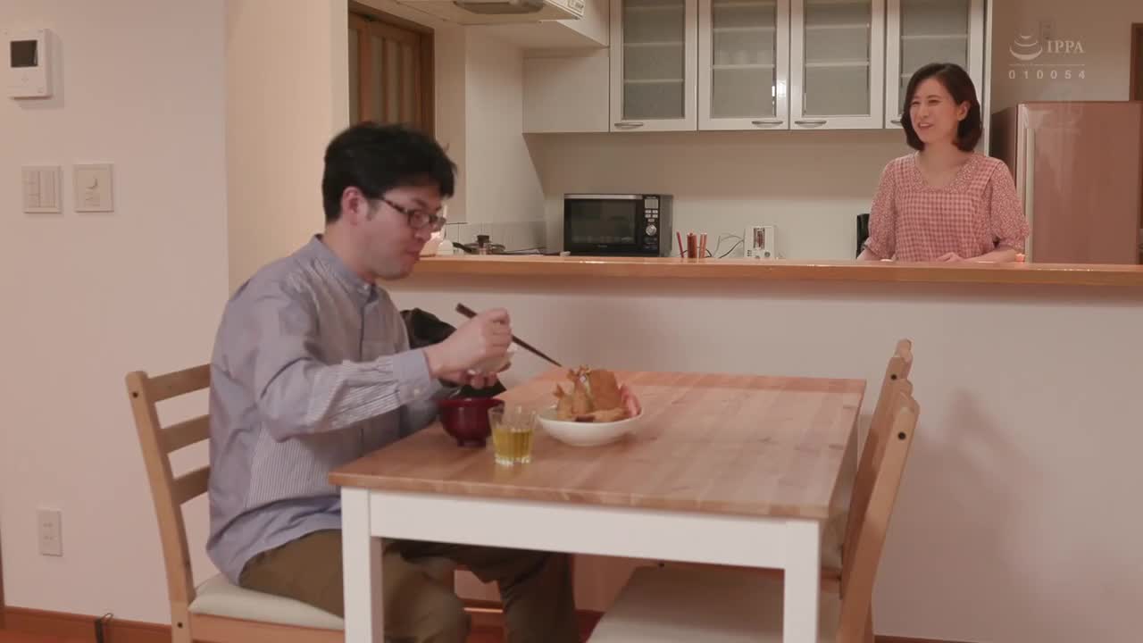 在儿子住的地方被当成玩具对待的我～被室友一个劲地持续侵犯… 一场れいか - AV大平台-中文字幕,成人影片,AV,国产,线上看