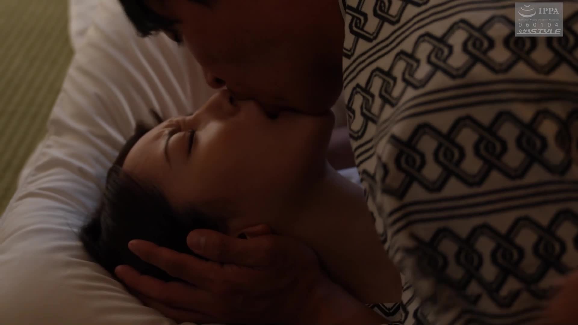 超级羞辱！ ！ 在公司出差期间，像房东一样工作的妻子和孩子美咲佳奈 - AV大平台-中文字幕,成人影片,AV,国产,线上看