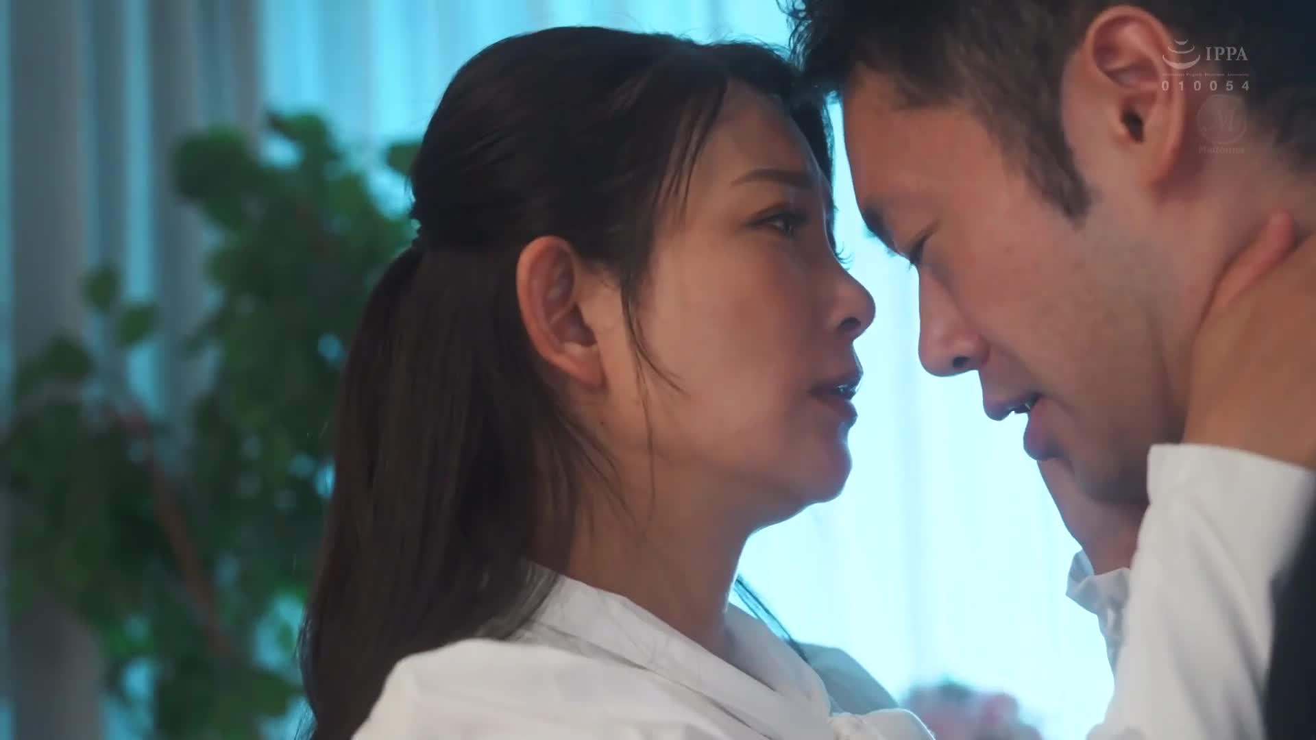 被美丽得令人心醉的叔母穿着高级矫正衣的曲线美，专属一色桃子甚至让她的呼吸都滴落。 - AV大平台-中文字幕,成人影片,AV,国产,线上看