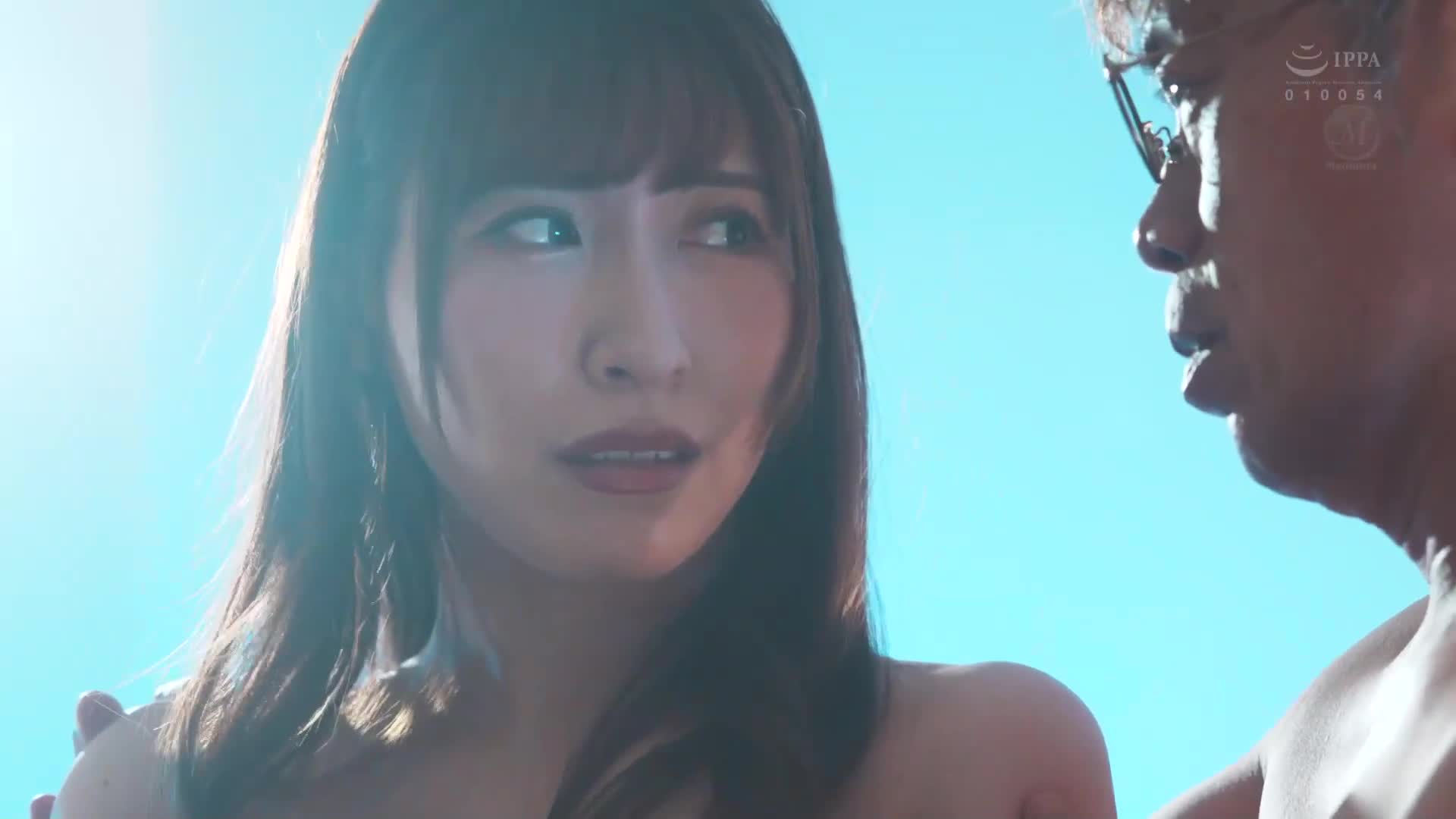 专属再次-。 J罩杯美女沉溺于不贞与油中，坠入真正的NTR-。 裸体模特NTR-。 上司与羞耻淹没的妻子令人震惊的出轨影像-。 日下部加奈 - AV大平台-中文字幕,成人影片,AV,国产,线上看