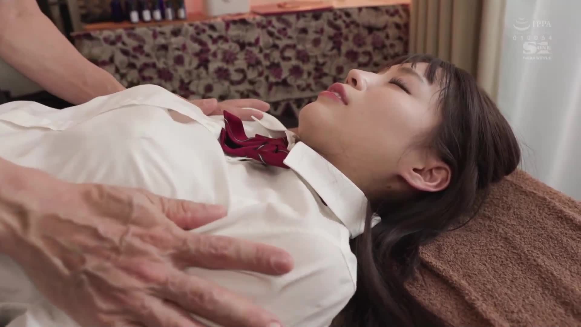 温柔却无法拒绝的社团少女与运动整体性骚扰治疗 未歩奈奈 - AV大平台-中文字幕,成人影片,AV,国产,线上看