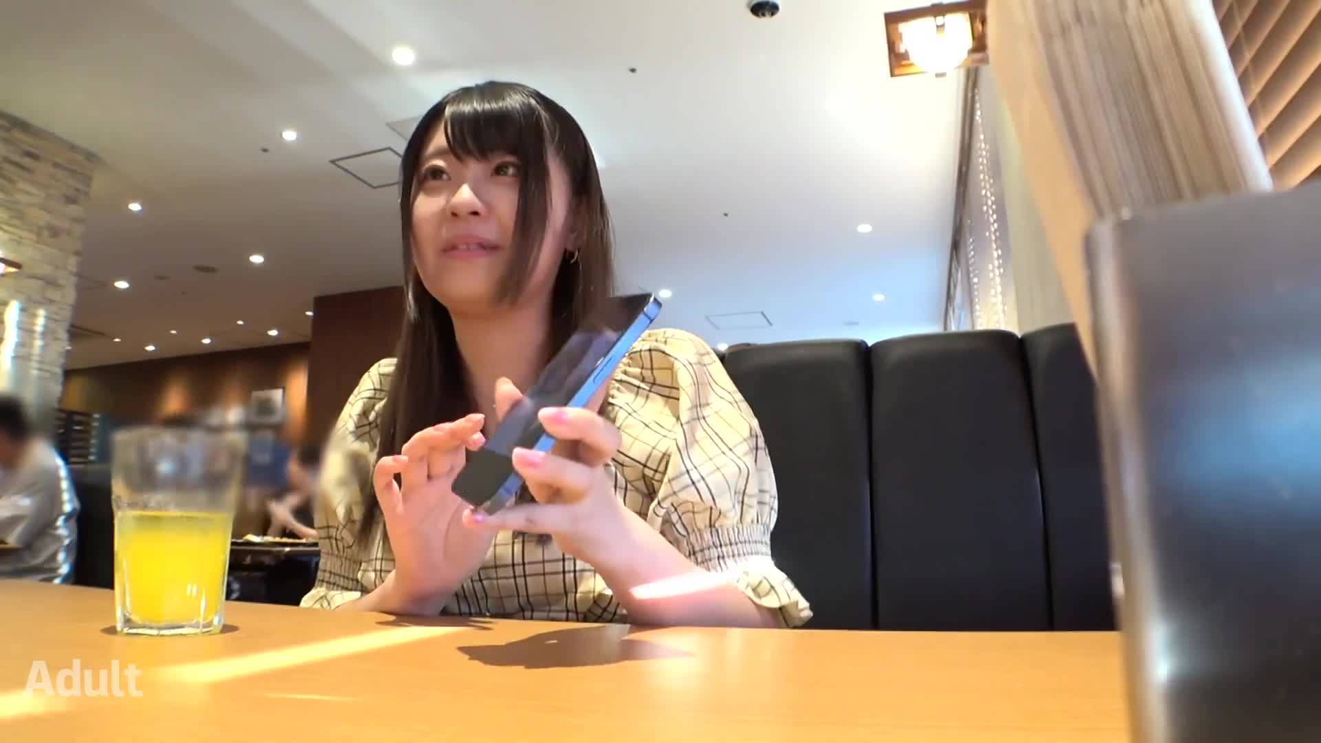 ＜彼氏持ちのF乳アキバメイドに特濃中出しNTR＞今回寝とっちゃう彼女はアキバでうろちょろするメイドちゃん。男を色恋で釣る仕事のくせに実は彼氏もちとか…これはけしからん。メイド服に隠されしおっぱいを我々にも... - AV大平台-中文字幕,成人影片,AV,国产,线上看