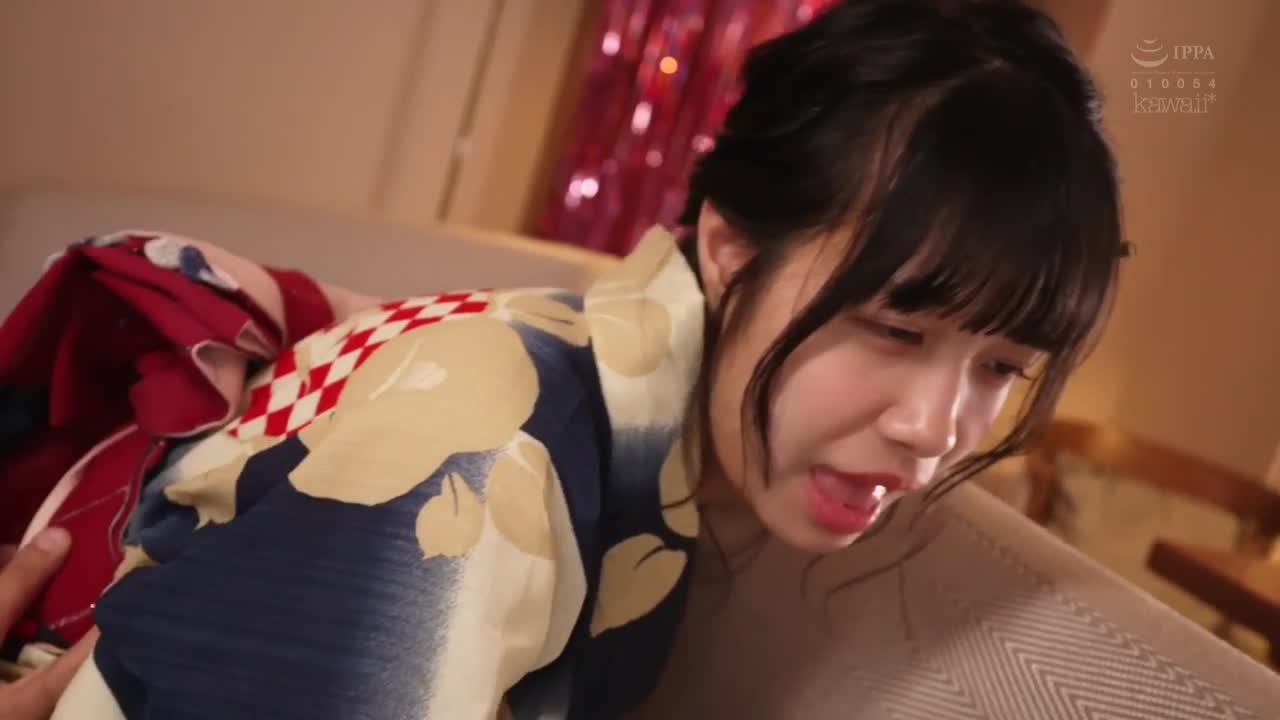 惊艳的萝莉感×娇媚的笑容 看似不合适的色情魅力让人上瘾的某知名店指名NO.1！超人气女仆AV出道 花乃春日 - AV大平台-中文字幕,成人影片,AV,国产,线上看