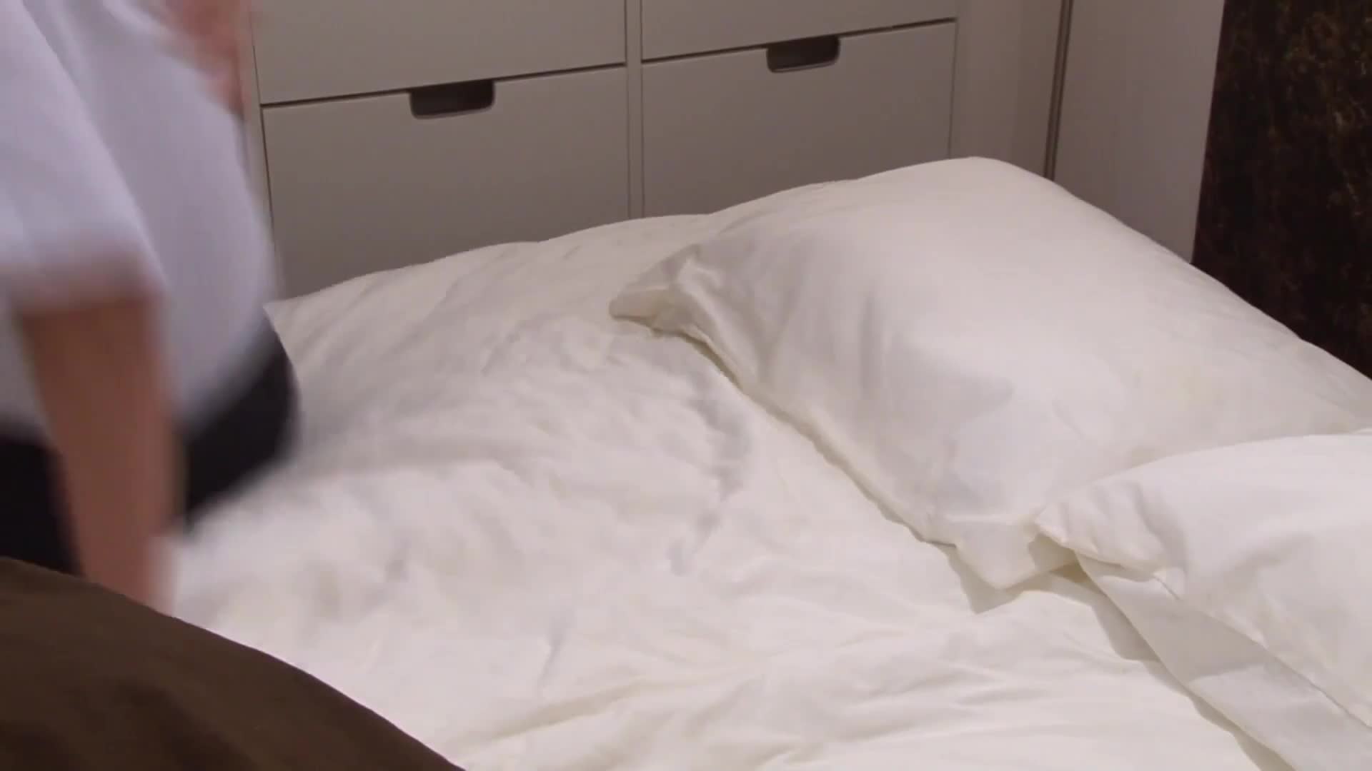 [VIP会员点播]  肉欲暗示因为催眠而被人睡走的上司的妻子 森泽佳奈 - AV大平台-中文字幕,成人影片,AV,国产,线上看