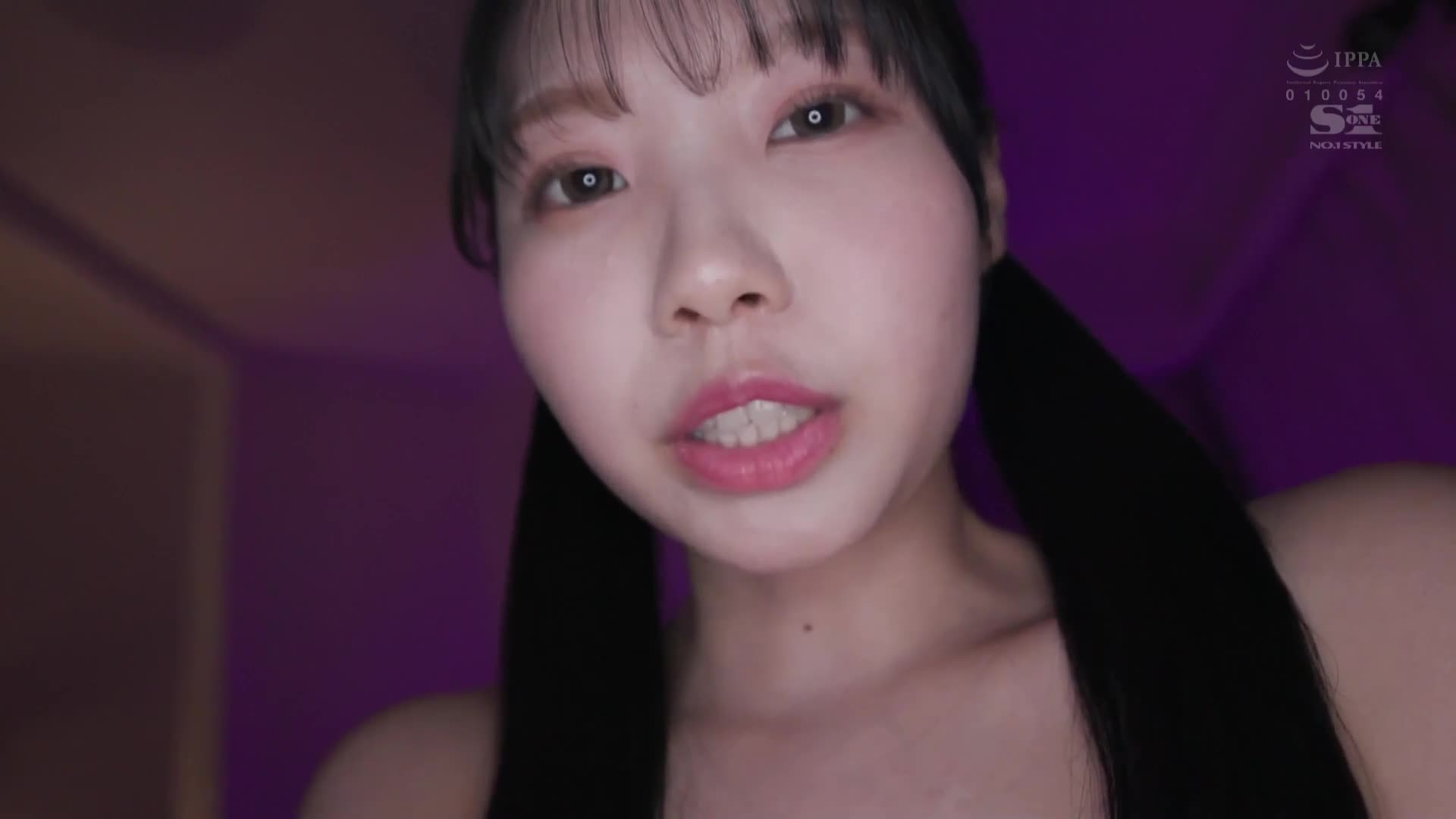 从小就只有丰满的胸部和H罩杯的叛逆妹妹，竟然被萝莉控哥哥的变态鸡巴迷住了…小日向郁美 - AV大平台-中文字幕,成人影片,AV,国产,线上看