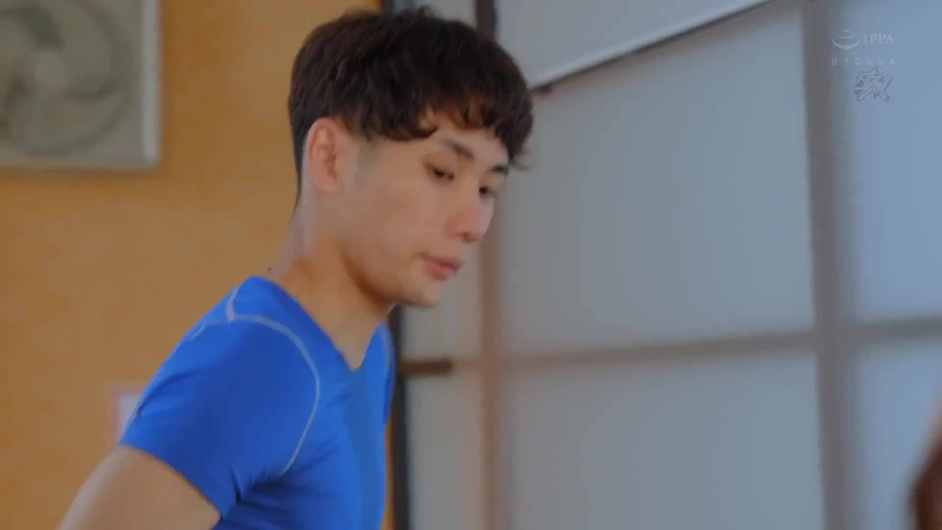 诱惑男性的逆引诱术：穿着合身衣服的巨乳美女疯狂痴迷的慢跑。五日市芽依 - AV大平台-中文字幕,成人影片,AV,国产,线上看