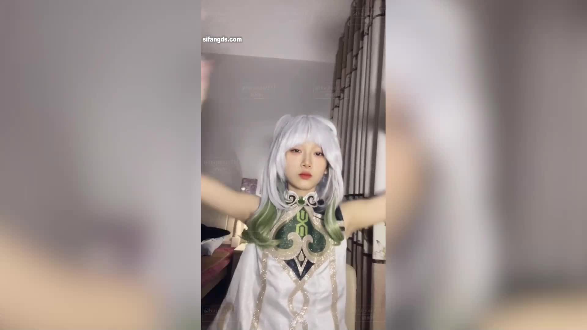 极品反差女大生04年清纯小姐姐【胡椒仔】露脸私拍，各种COSER裸体骚舞大号道具紫薇脸逼同框 - AV大平台-中文字幕,成人影片,AV,国产,线上看