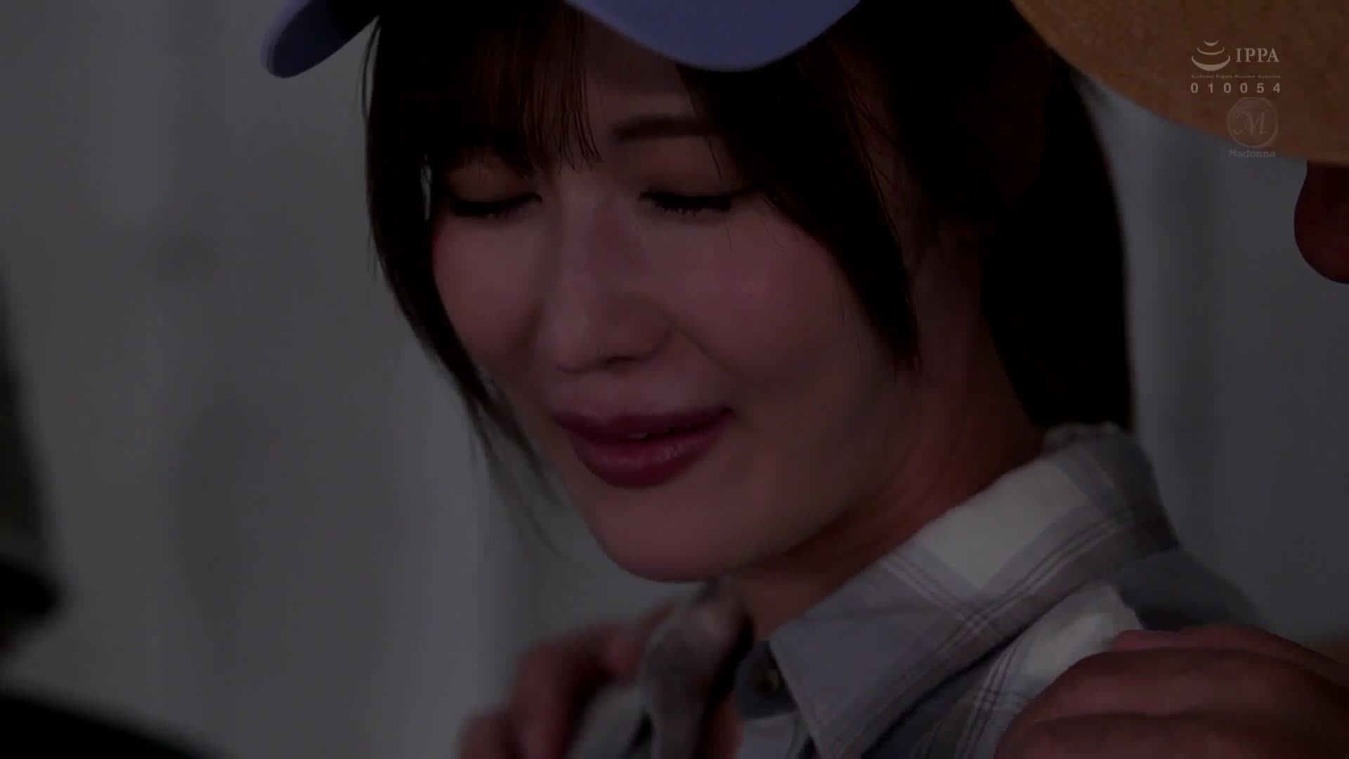 G罩杯美女，麦当娜转投首发！ ！邻里露营NTR 妻子在帐篷里被多次内射的冲击性出轨影像 藤森里穗 - AV大平台-中文字幕,成人影片,AV,国产,线上看