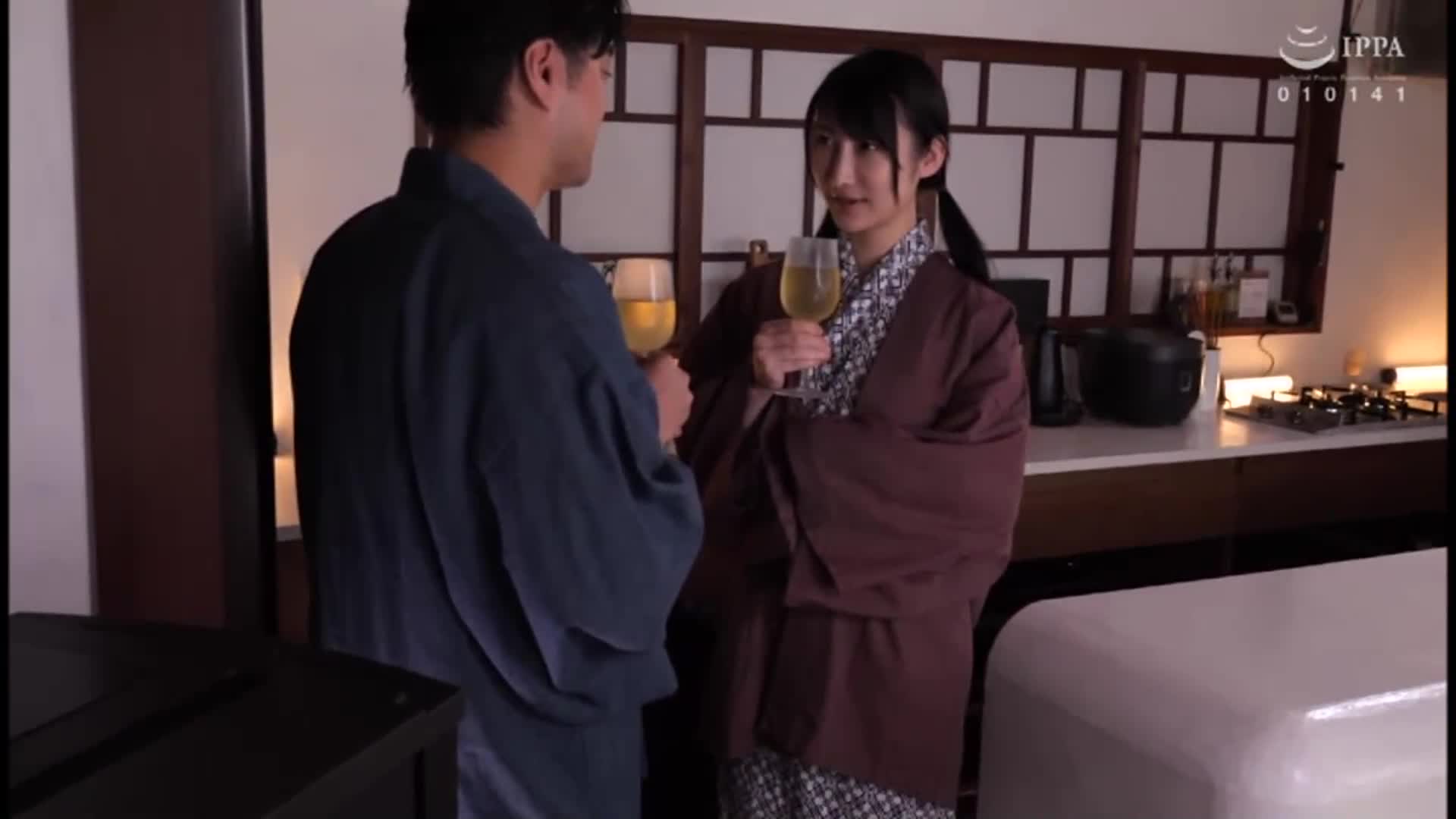 人妻中出温泉不伦之旅～夫不知情的一泊两日，背德性爱纪录～ 雪代一凤 - AV大平台-中文字幕,成人影片,AV,国产,线上看