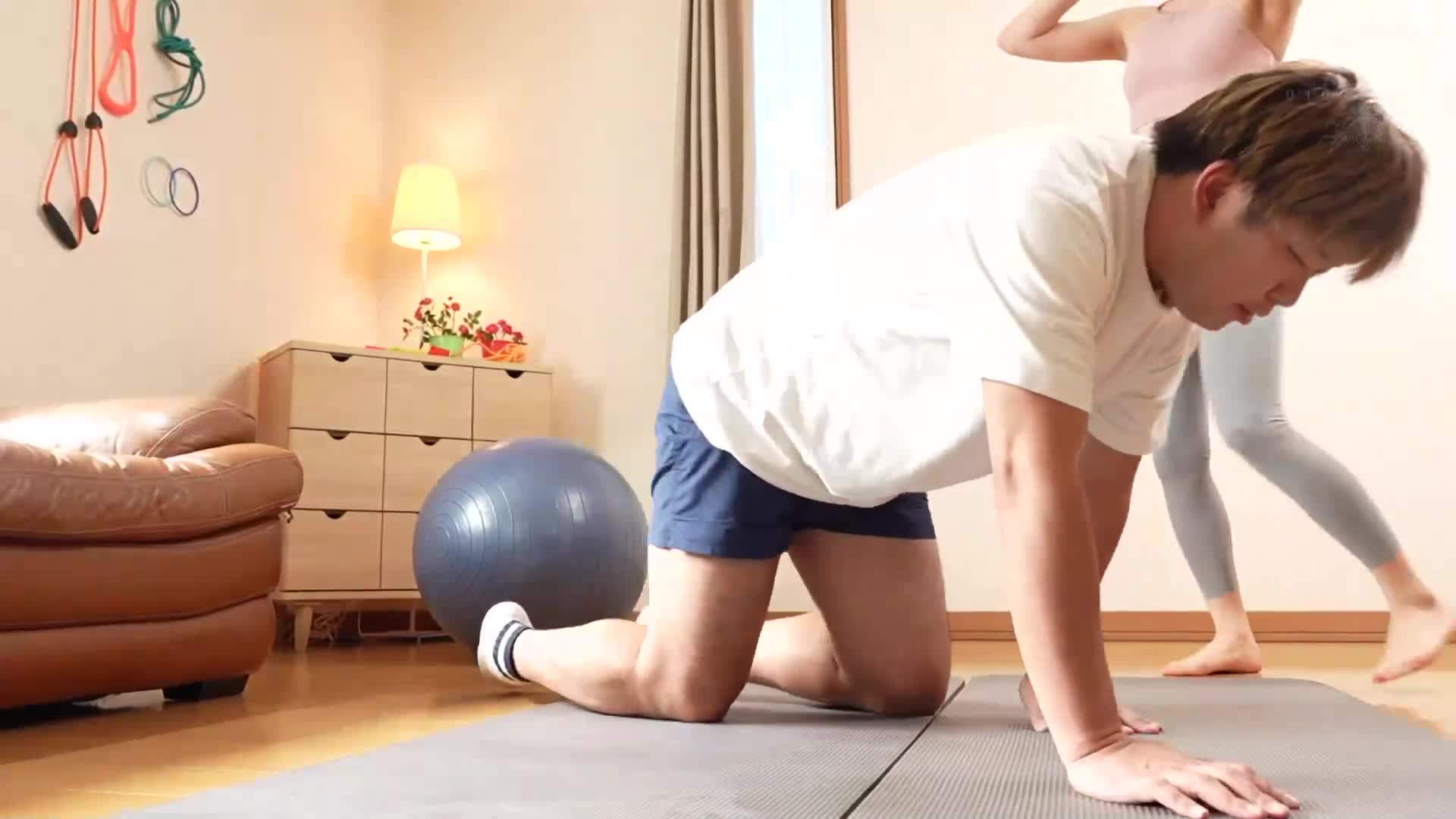 美乳训练师用全自动击打机器让我多次射精，而我一次也没有动过腰。虹村由美 - AV大平台-中文字幕,成人影片,AV,国产,线上看
