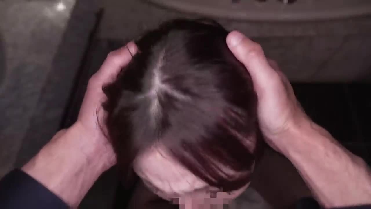 【让人不能呼吸的存在感】王道的吸引力，充满自信的美女被阳具弄得脸部扭曲。紧握着弹跳着的纤细腰部，猛烈地撑开阴道。 - AV大平台-中文字幕,成人影片,AV,国产,线上看