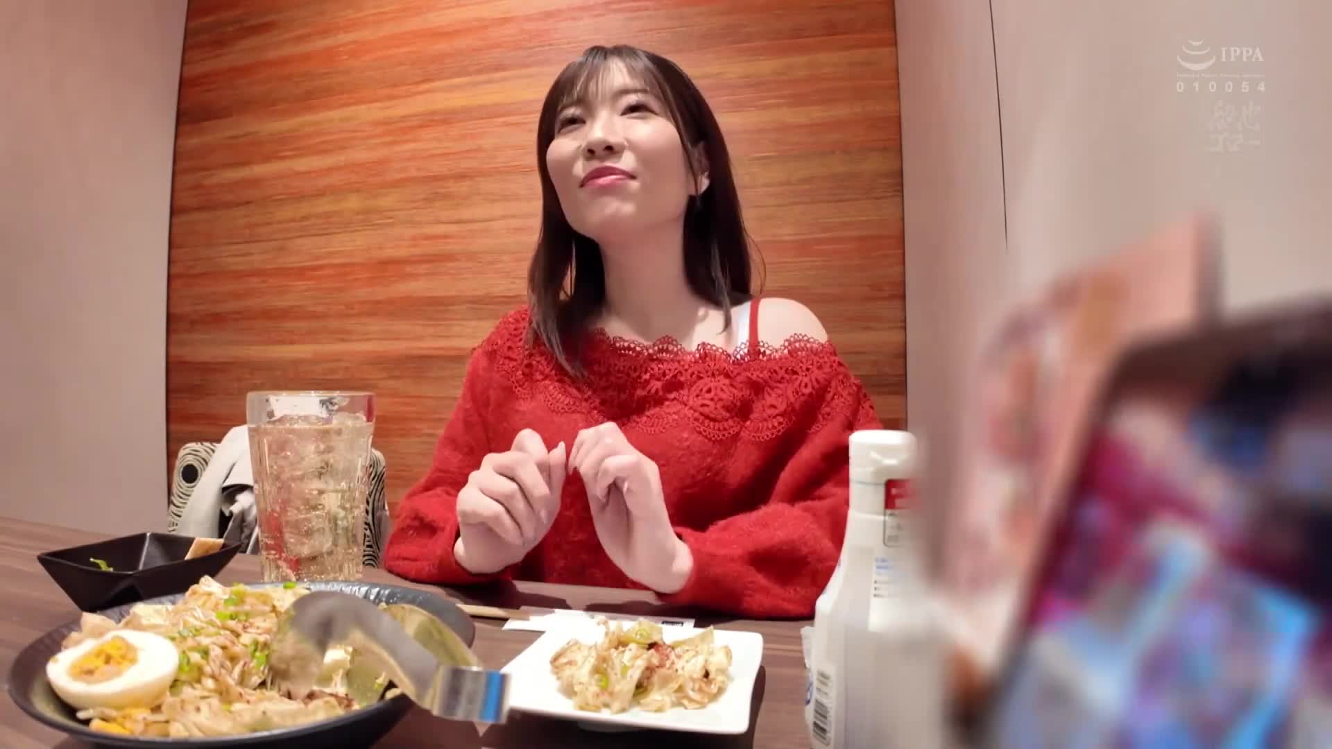 新人，26岁，是在表参道的牙医诊所发现的，笑容太耀眼的人妻牙科卫生士，AV首次亮相。真城花音 - AV大平台-中文字幕,成人影片,AV,国产,线上看