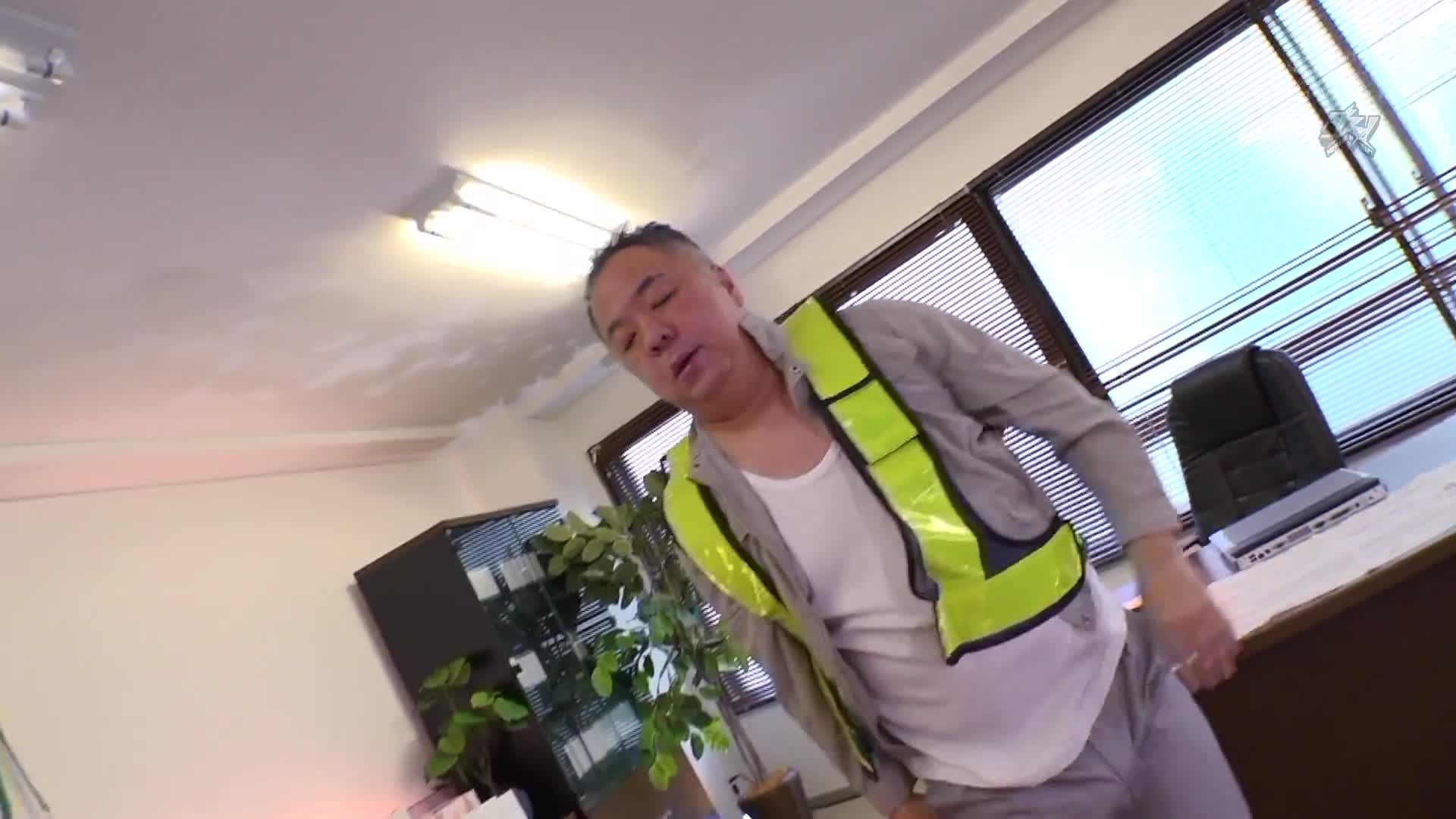 这些对这位高傲女性有恨意的人都聚集起来！被超恐怖的黏稠男性缠绕追逐而导致精神崩溃！内射阴道诞生性爱！ Nia - AV大平台-中文字幕,成人影片,AV,国产,线上看