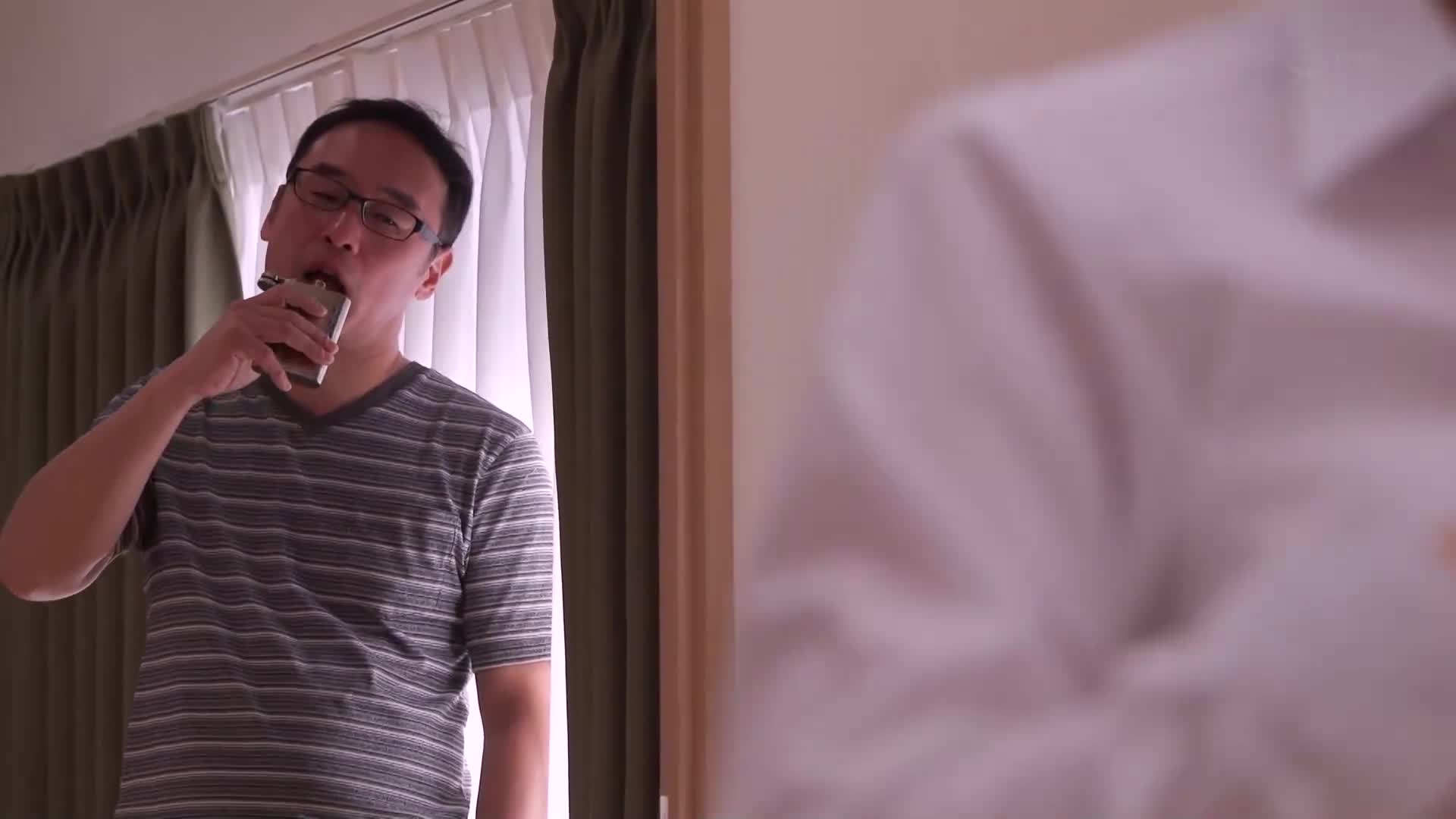怎么可能爸爸对妹妹做出那种事情...。我总有一天会对妹妹产生欲望。所以我才逃离了妹妹。宍户里帆 - AV大平台-中文字幕,成人影片,AV,国产,线上看