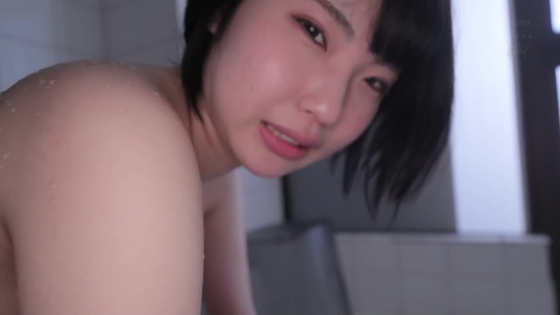 虽然是个有点男孩气的女孩，但身体发育得太好了吧。看着妹妹毫不防备地展示她的乳肉，让我不禁产生欲望。桃濑日葵 - AV大平台-中文字幕,成人影片,AV,国产,线上看
