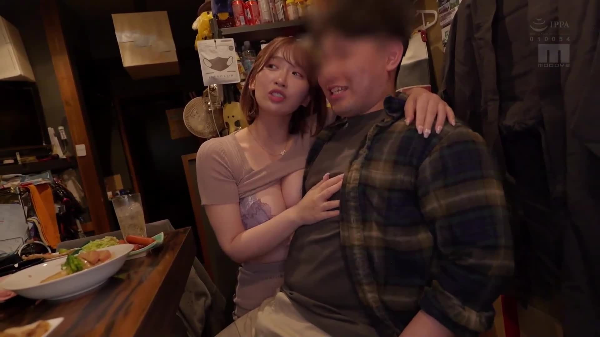 微醺的和风花街巡游，对着虐待狂御宅男展开痴女攻势！直到满足为止，不放你回去。一边喝酒一边立即插入密切接触25次 美园和花 - AV大平台-中文字幕,成人影片,AV,国产,线上看