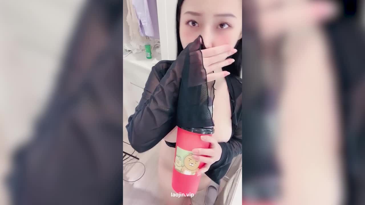 18岁学生妹，满分完美大白兔，【乖乖】，被男友无套啪啪，小逼逼粉嫩多汁，操个不停 - AV大平台-中文字幕,成人影片,AV,国产,线上看