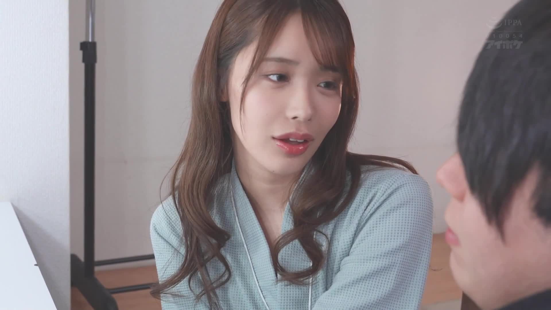 人们会被这个笑容清纯的淫荡女孩的恶毒淫语和迷人的魅力无敌的胸诱惑所吸引，男人没有胜算... 长滨蜜璃 - AV大平台-中文字幕,成人影片,AV,国产,线上看
