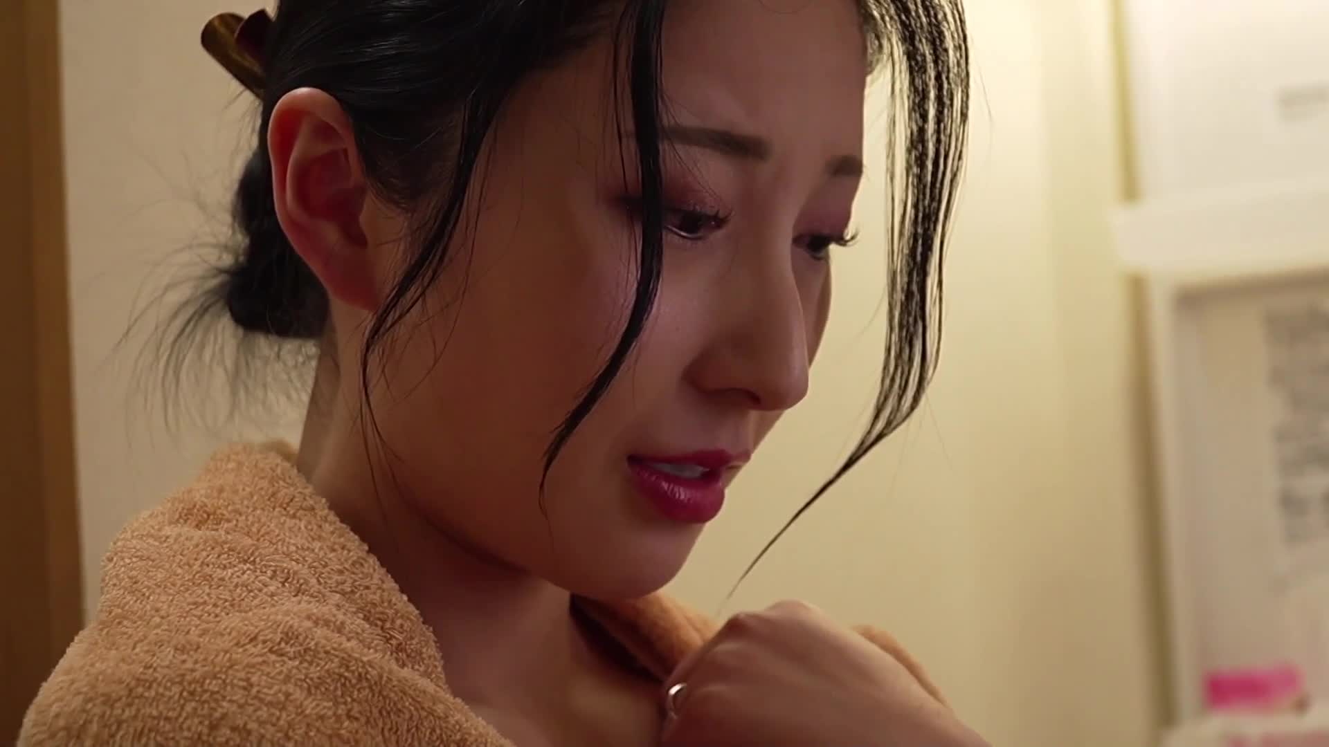 大鸡巨屌近亲相奸 儿子硬梆梆的阴茎被母亲所吸引。北野未奈 - AV大平台-中文字幕,成人影片,AV,国产,线上看