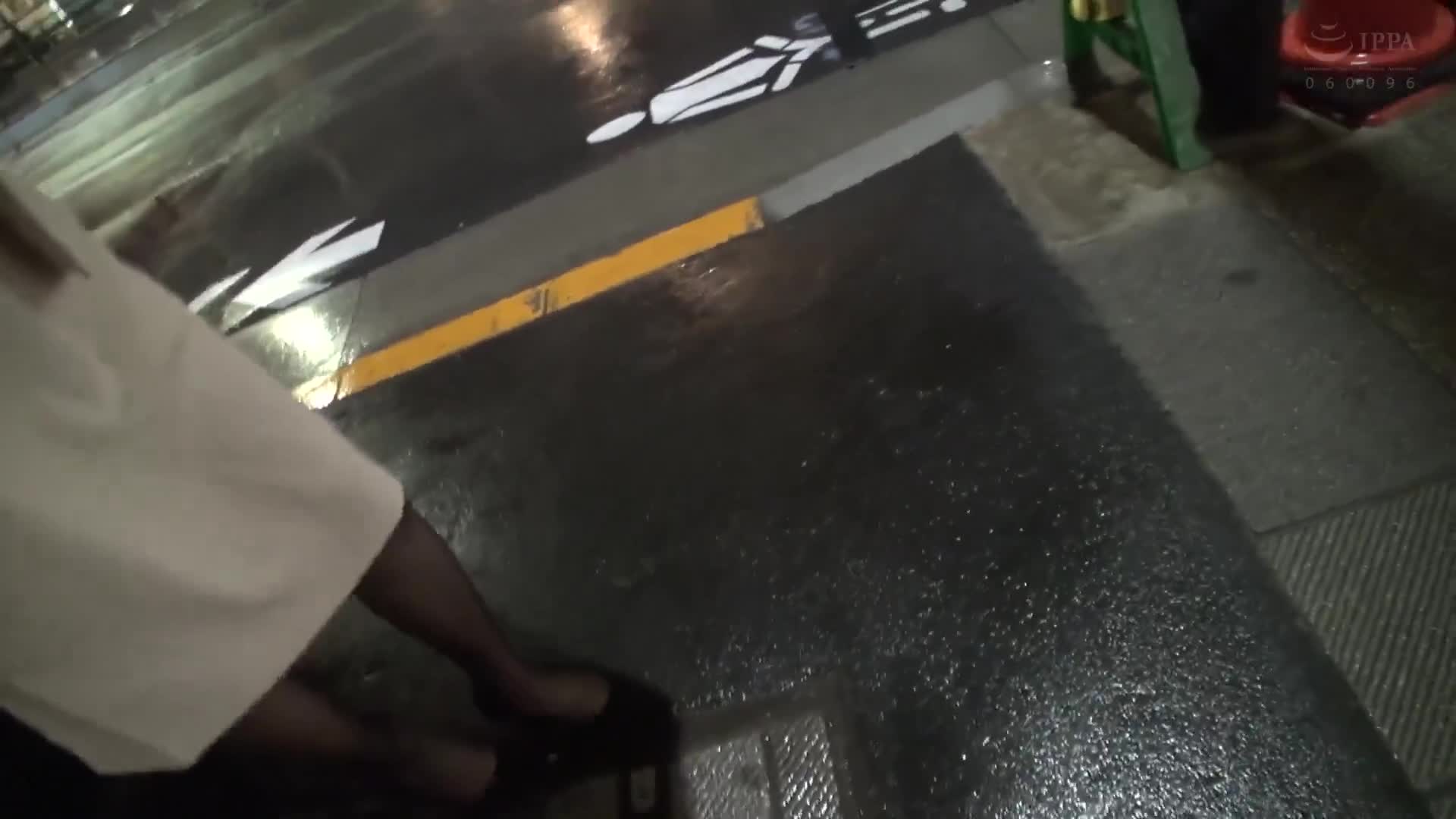 所有在职空姐们！能否为处男先生提供「招待」？用包皮阴茎揉擦给不懂素股的异世界居民，然后滑滑的！让被羞辱的女神被塞满生中出！连续生中出特辑 - AV大平台-中文字幕,成人影片,AV,国产,线上看