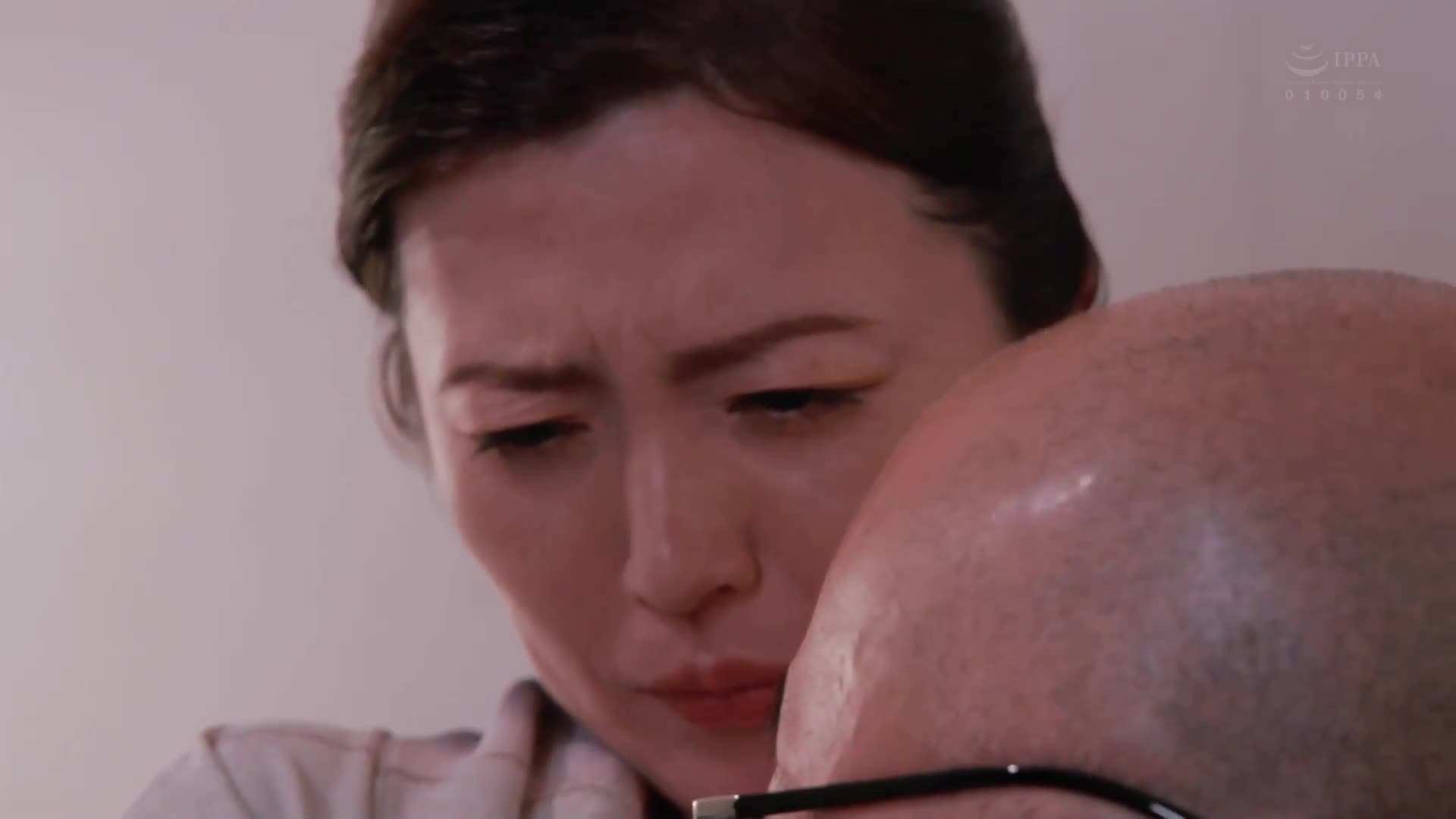 高级夜总会的人妻，在客人的汗水和体液中沾满，在打烊后的中出枕営业。木下凛凛子 - AV大平台-中文字幕,成人影片,AV,国产,线上看