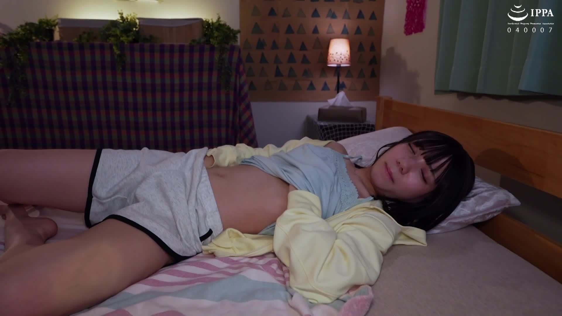 她妹妹与逆NTR性交：肯定我的愿望和精子的145cm迷你从属娘。在女友不知情下进行深喉口交和脖子绞扼的连环攻击！日向由奈 - AV大平台-中文字幕,成人影片,AV,国产,线上看