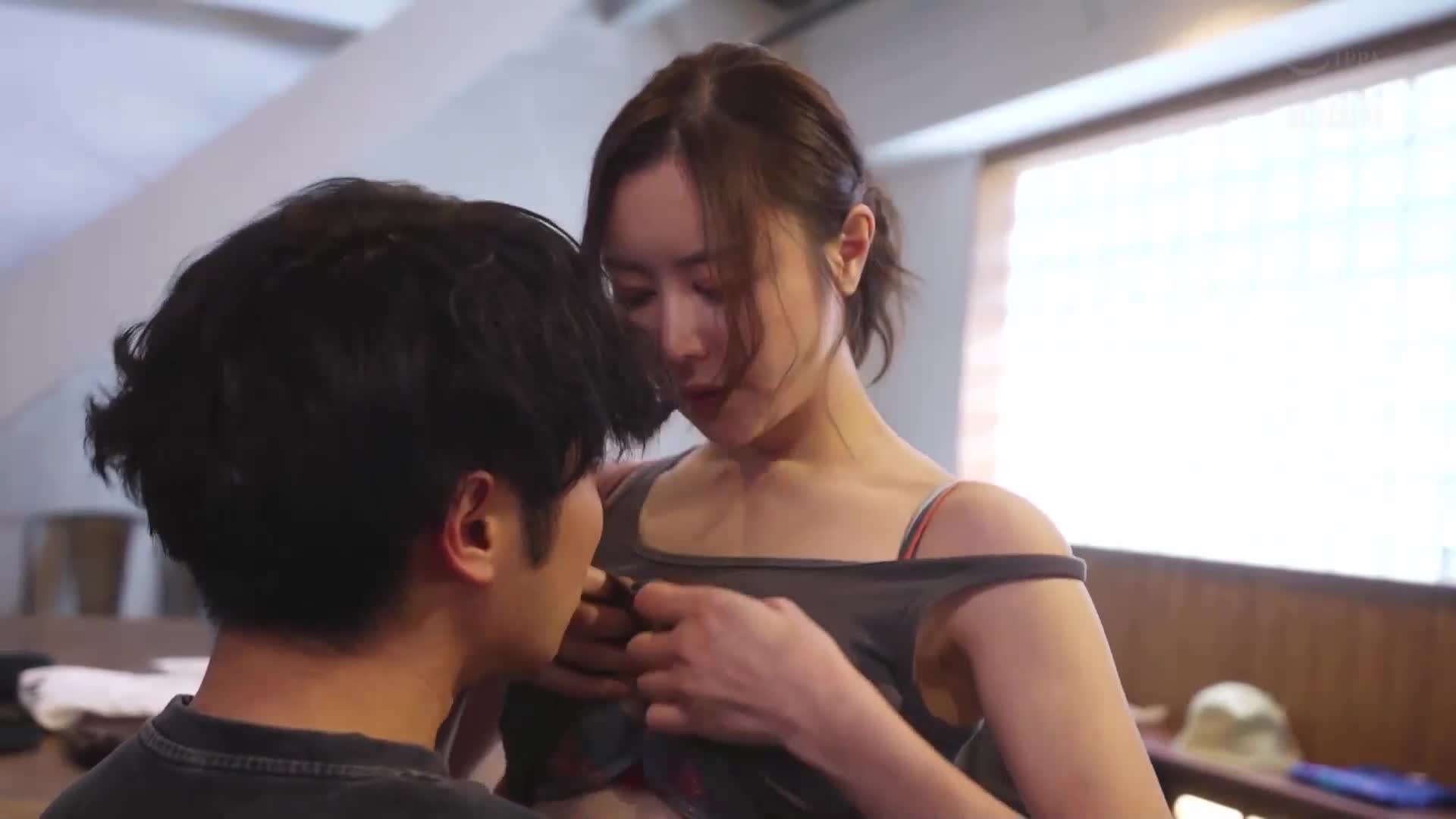 [AI解码版]一位对我没有兴趣的神秘姐姐，当得知我有了女朋友后，突然嫉妒起来，亲吻我并一直以高高在上的态度逼近我的故事。白峰美羽 - AV大平台-中文字幕,成人影片,AV,国产,线上看