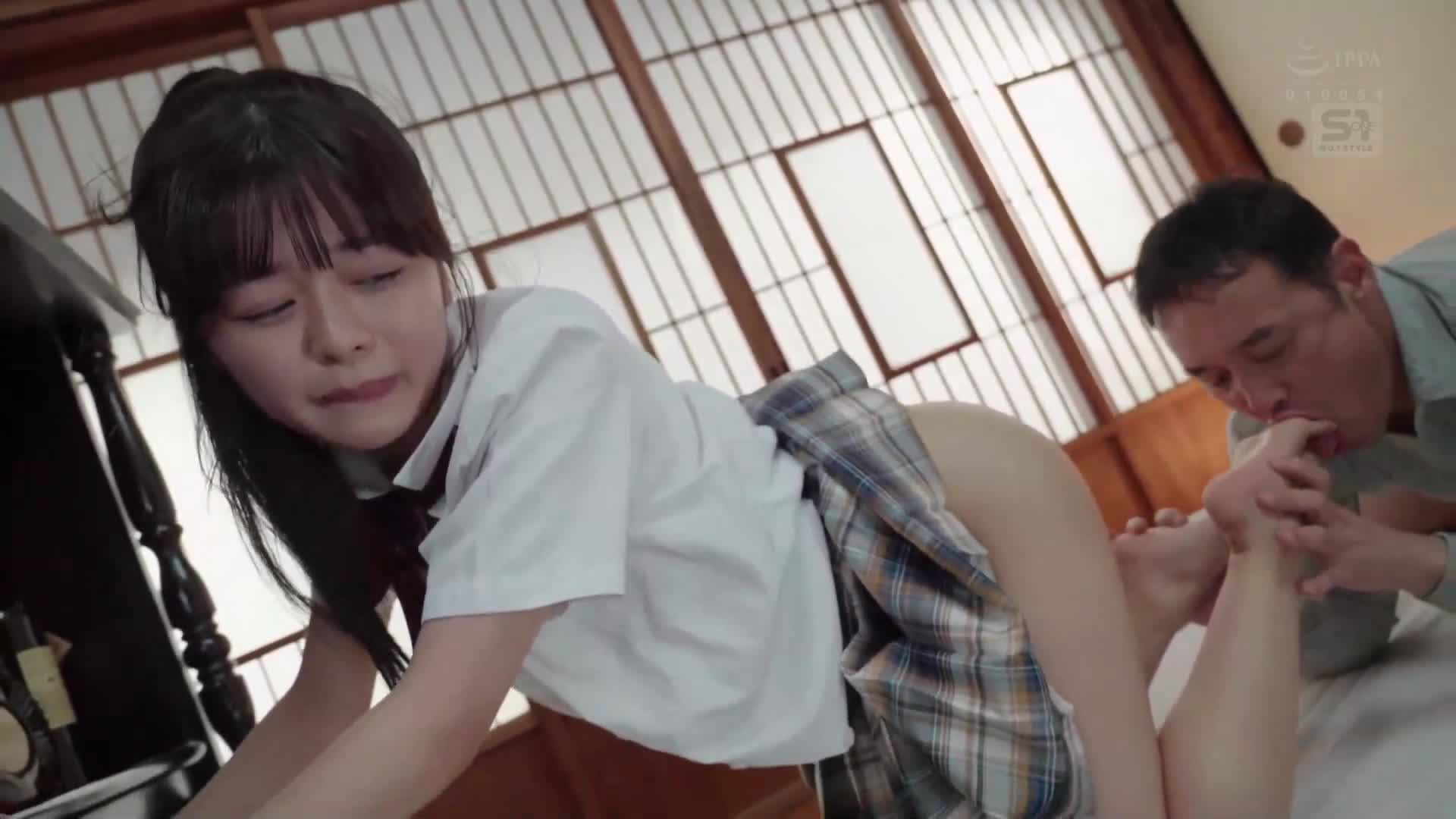 请让叔叔疼爱你。母亲把自己的孩子卖给有钱人，女​​儿被舔舐到每一个角落。樱乃莉乃 - AV大平台-中文字幕,成人影片,AV,国产,线上看