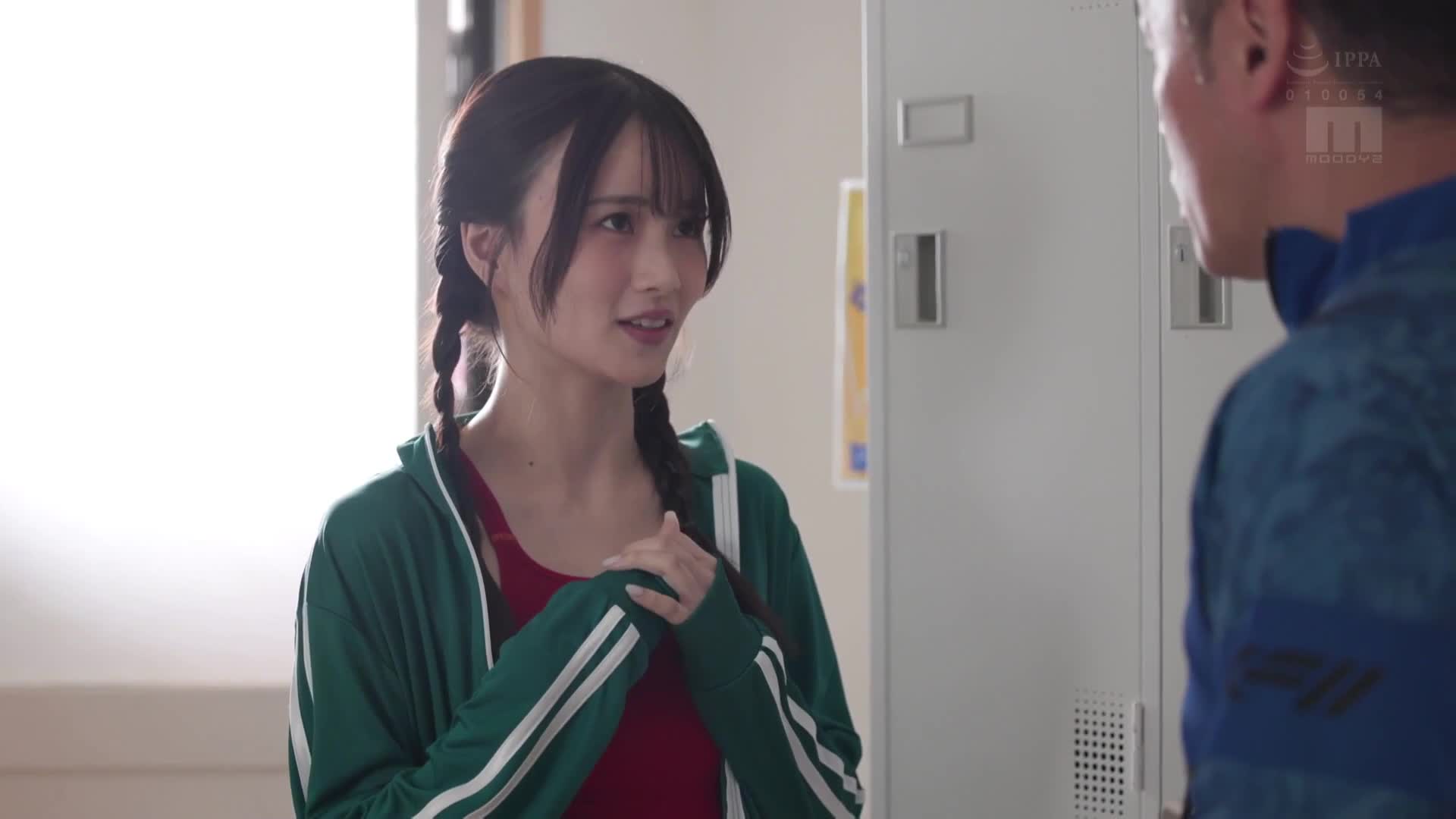 湿透的泳装学生无意识的乳头诱惑让我无法抗拒…作为班导师的我失去理智，沉溺于禁忌的性交，在放学后一对一的指导中沉溺于。泉百华 - AV大平台-中文字幕,成人影片,AV,国产,线上看