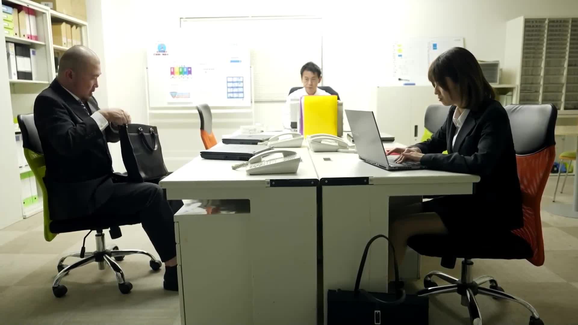[AI解码版]鲨鼻居然变成口形！龟头真空吸啜马上爆发的紧贴新人员 仓本蓳 - AV大平台-中文字幕,成人影片,AV,国产,线上看