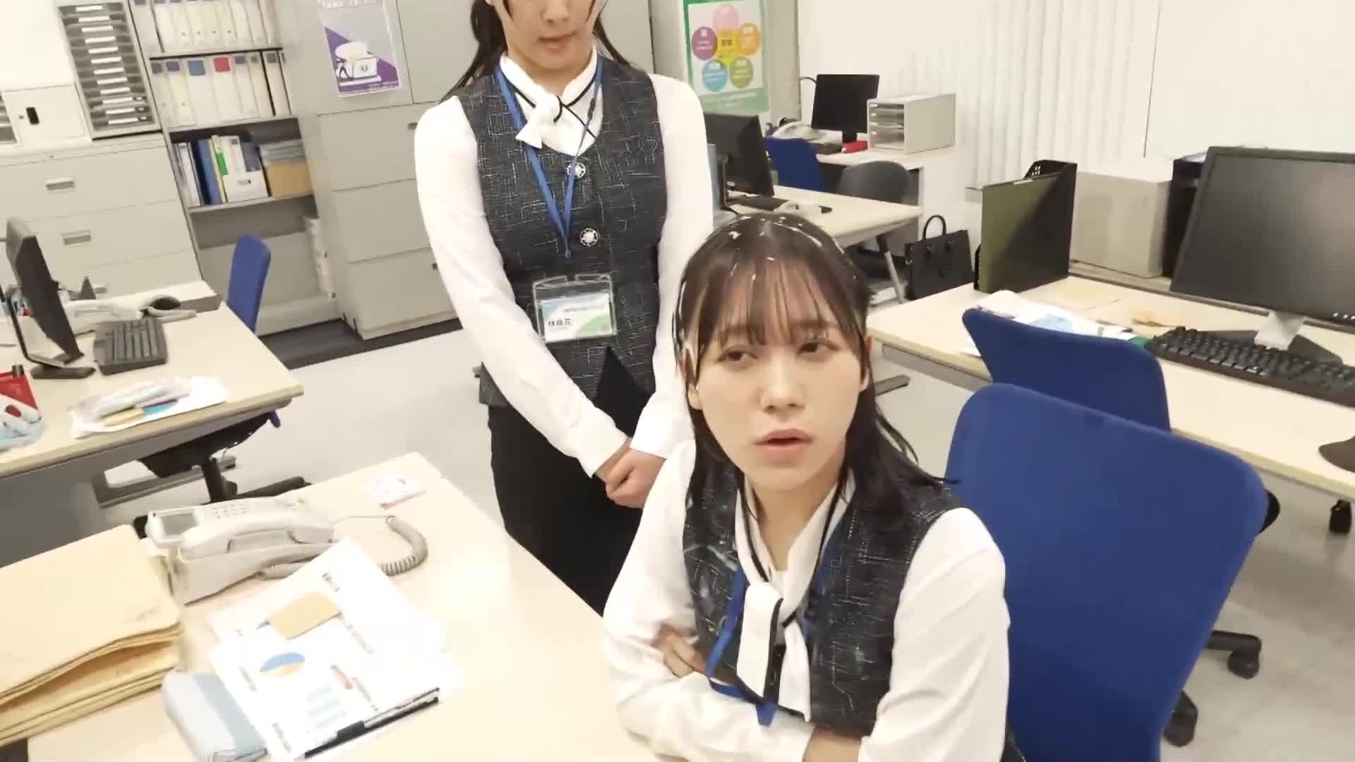 [AI解码版]给任何人都有固定价位无限制时间！ OL编 在工作中、午休时光，随时随地在公司内的女性员工身上...喷洒满满！ - AV大平台-中文字幕,成人影片,AV,国产,线上看