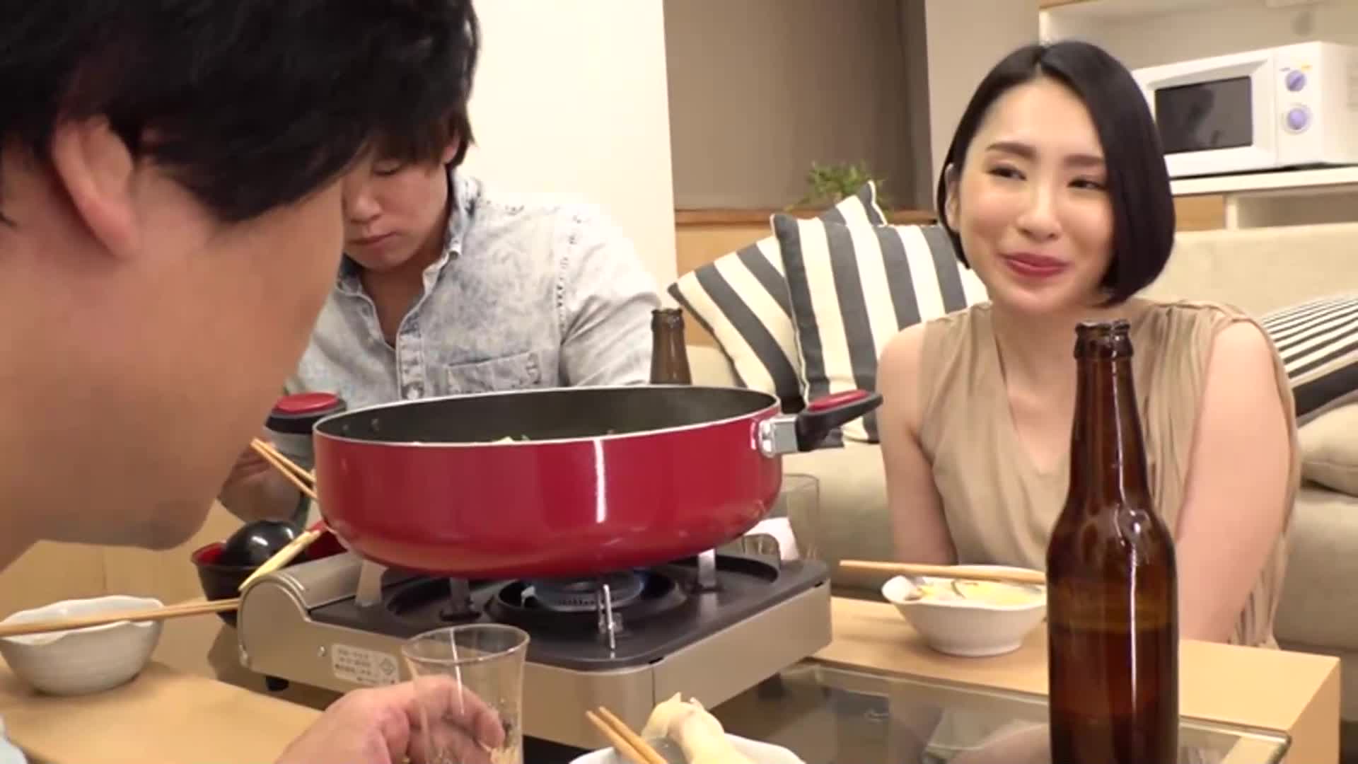 [VIP会员点播]妻子旁边一直偷偷责备我的隔壁太太的诱惑逆NTR按摩 舞原圣 - AV大平台-中文字幕,成人影片,AV,国产,线上看