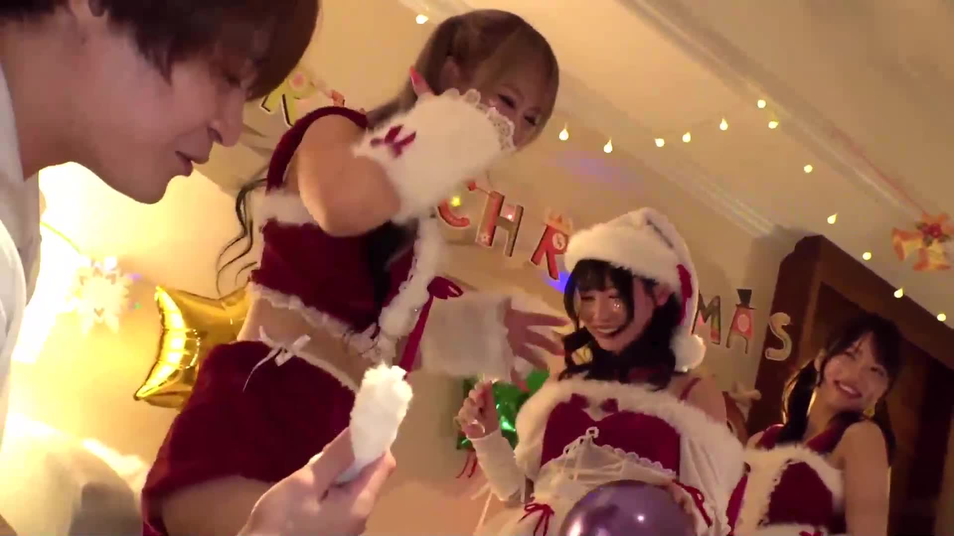 [AI解码版]超可爱圣诞娘们激情夜☆自称清纯担当的巨乳圣诞老人潮吹连发…双人毫不留情猛烈抽插，将浓稠精液喷洒在可爱脸上♪【#CLOVER】 - AV大平台-中文字幕,成人影片,AV,国产,线上看