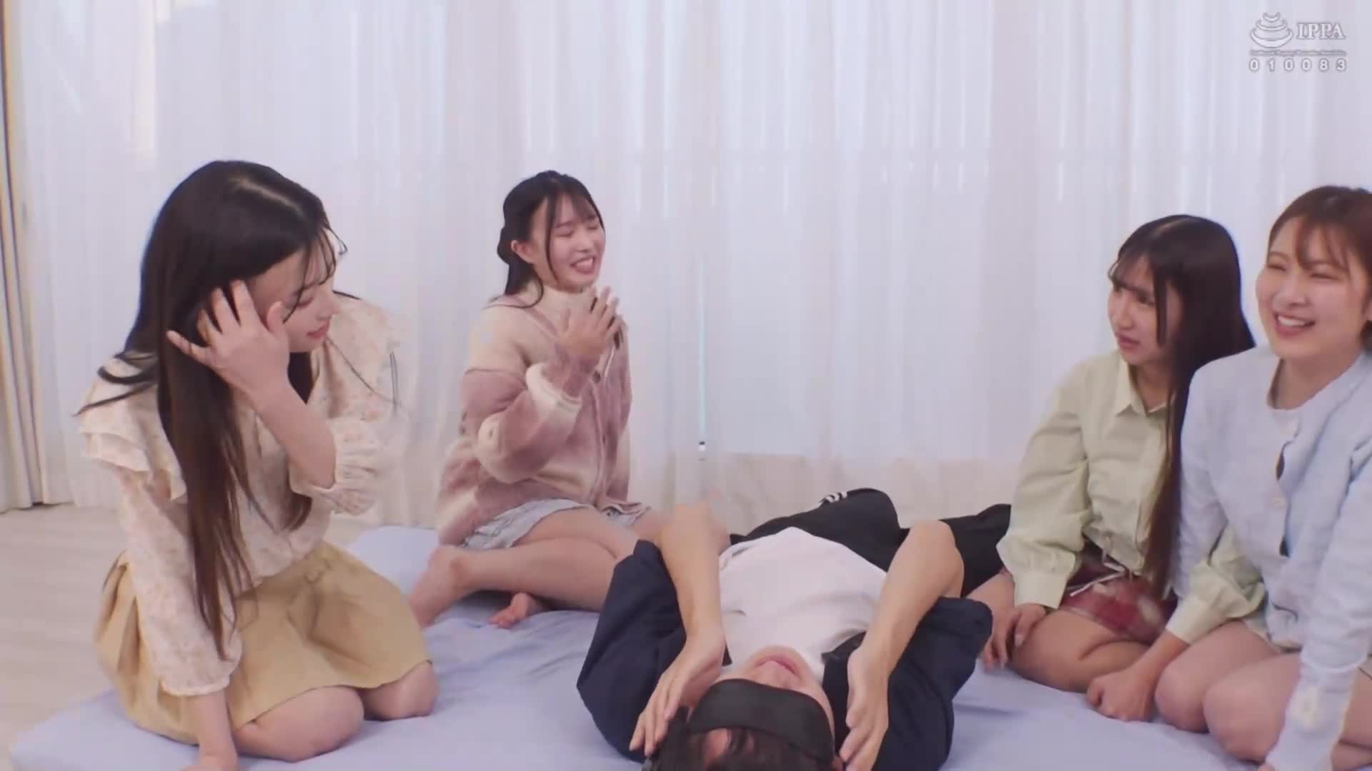 一般男女监控AV 女性朋友全部骑乘脸上潮吹，从中选出“她的潮水”挑战！错过的话，她将突然在你面前被大鸡巴NTR即时干！ - AV大平台-中文字幕,成人影片,AV,国产,线上看