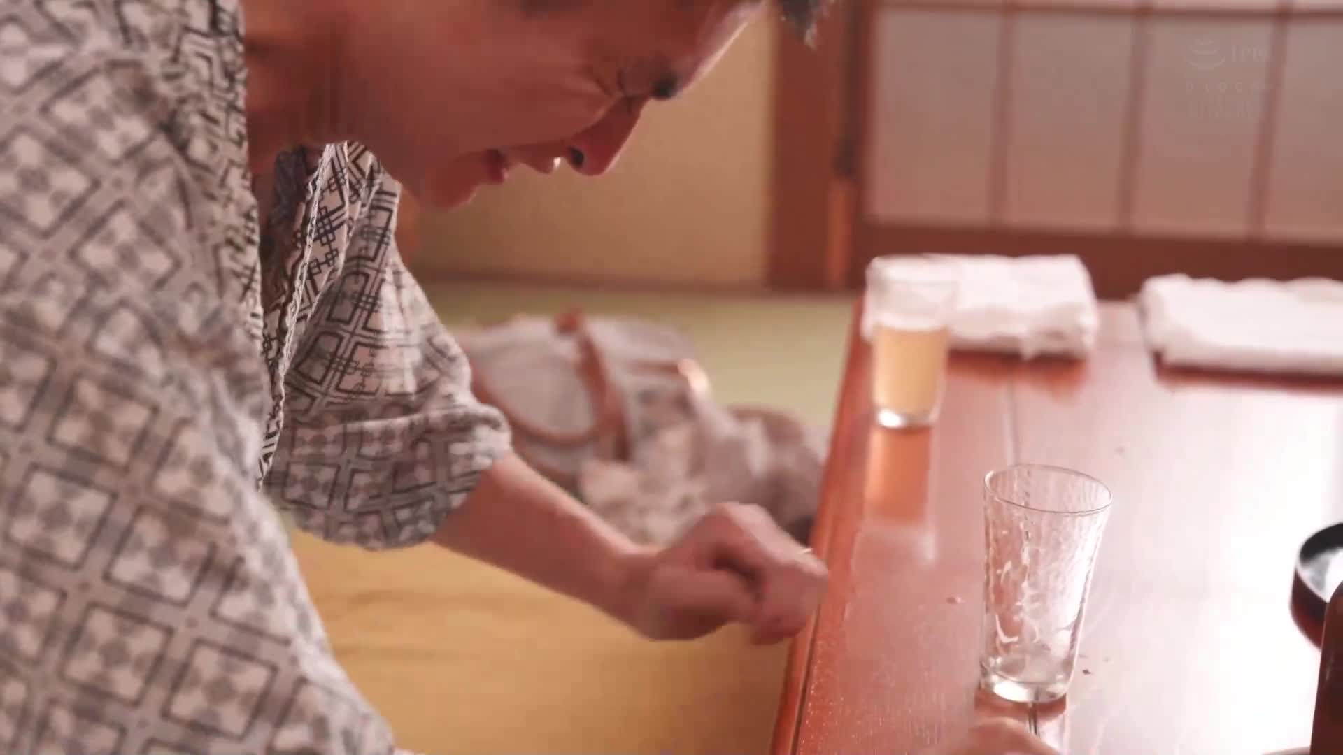 [AI解码版]将妻子献给老板，还是被解雇？被迫作出极端选择的顺从温泉旅行。 夏目彩春 - AV大平台-中文字幕,成人影片,AV,国产,线上看