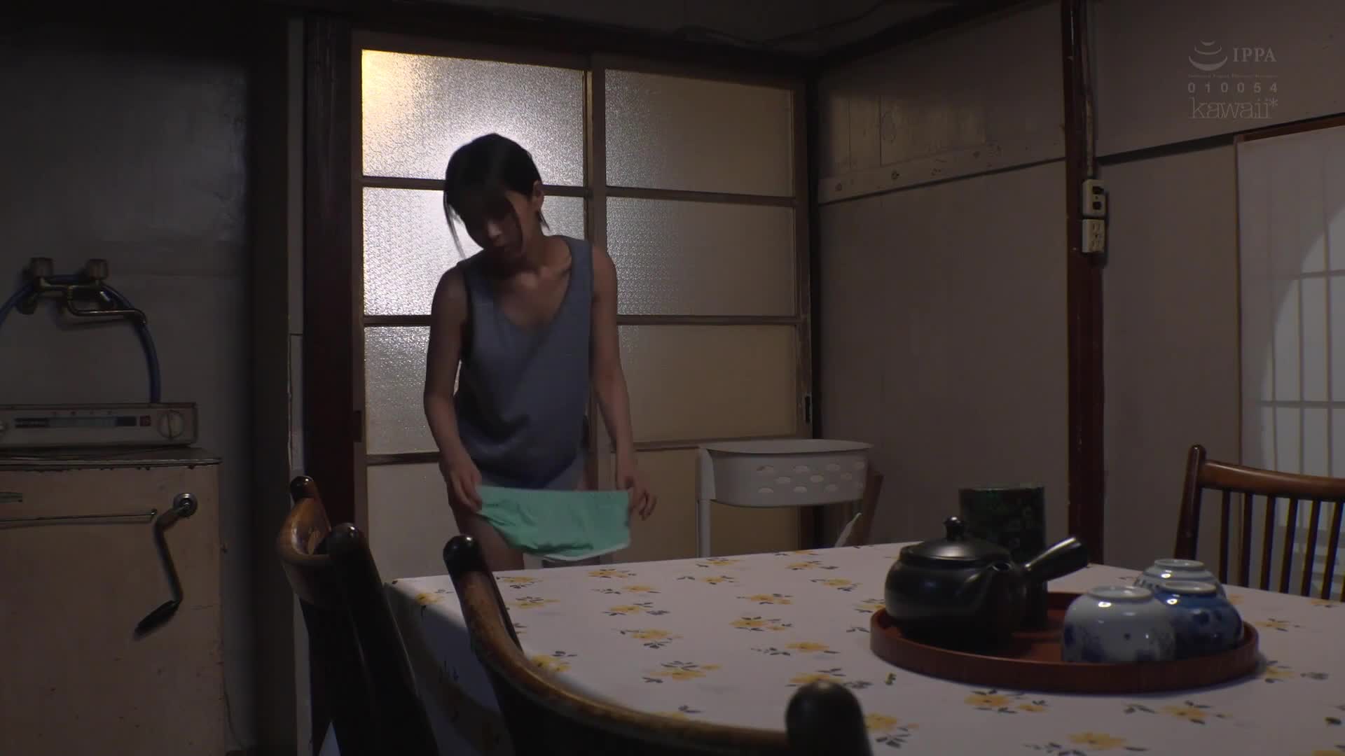 都市疲倦的美少女逃到乡下，被村里的老头们疼爱洗脑并包围...奇异的聚落11P大乱交 阳光夏日 - AV大平台-中文字幕,成人影片,AV,国产,线上看