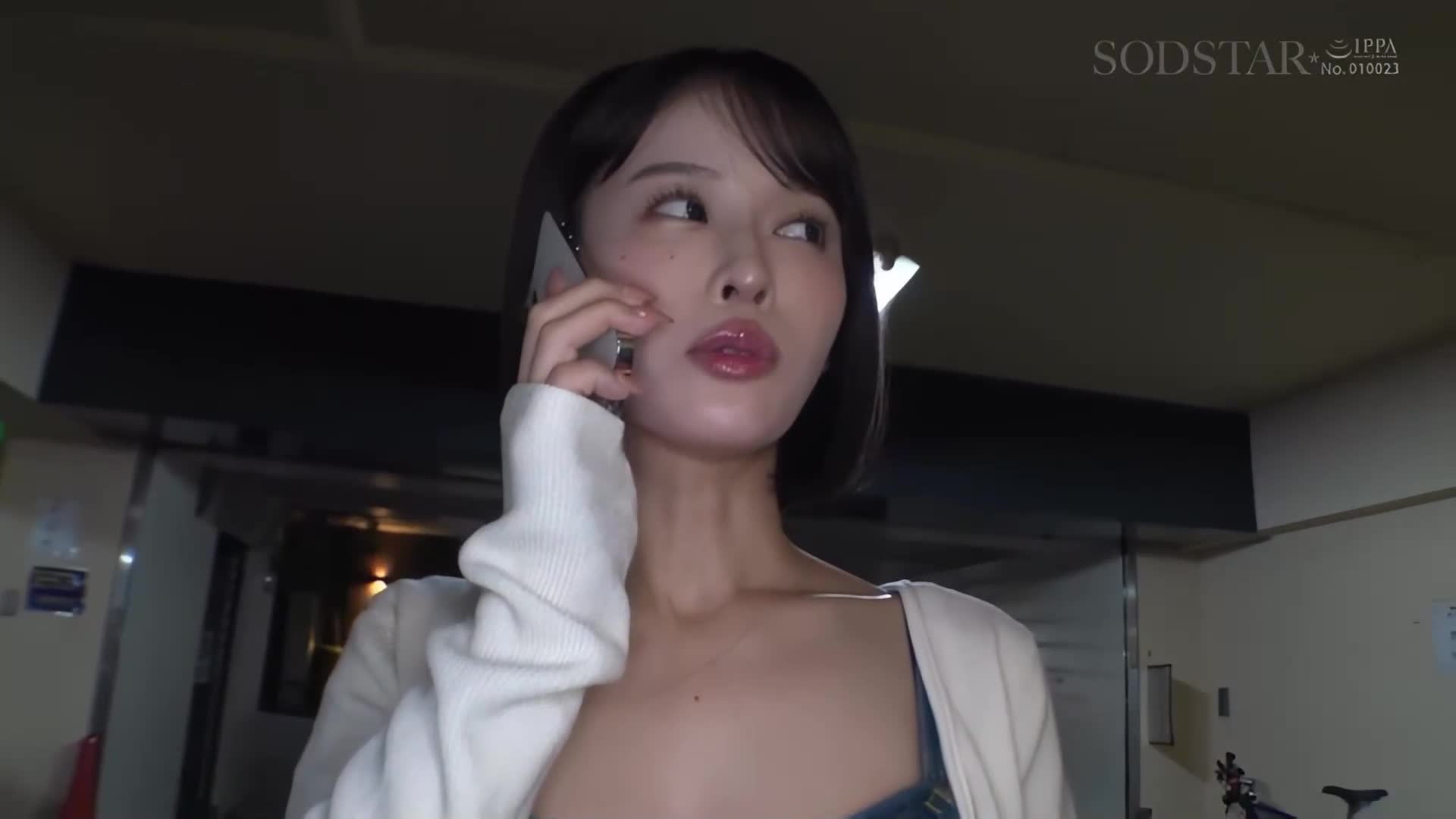 [AI解码版]【大量失禁】在工作中无法上厕所被灌了利尿剂，导致尿意极限中中出性交失禁 MINAMO - AV大平台-中文字幕,成人影片,AV,国产,线上看
