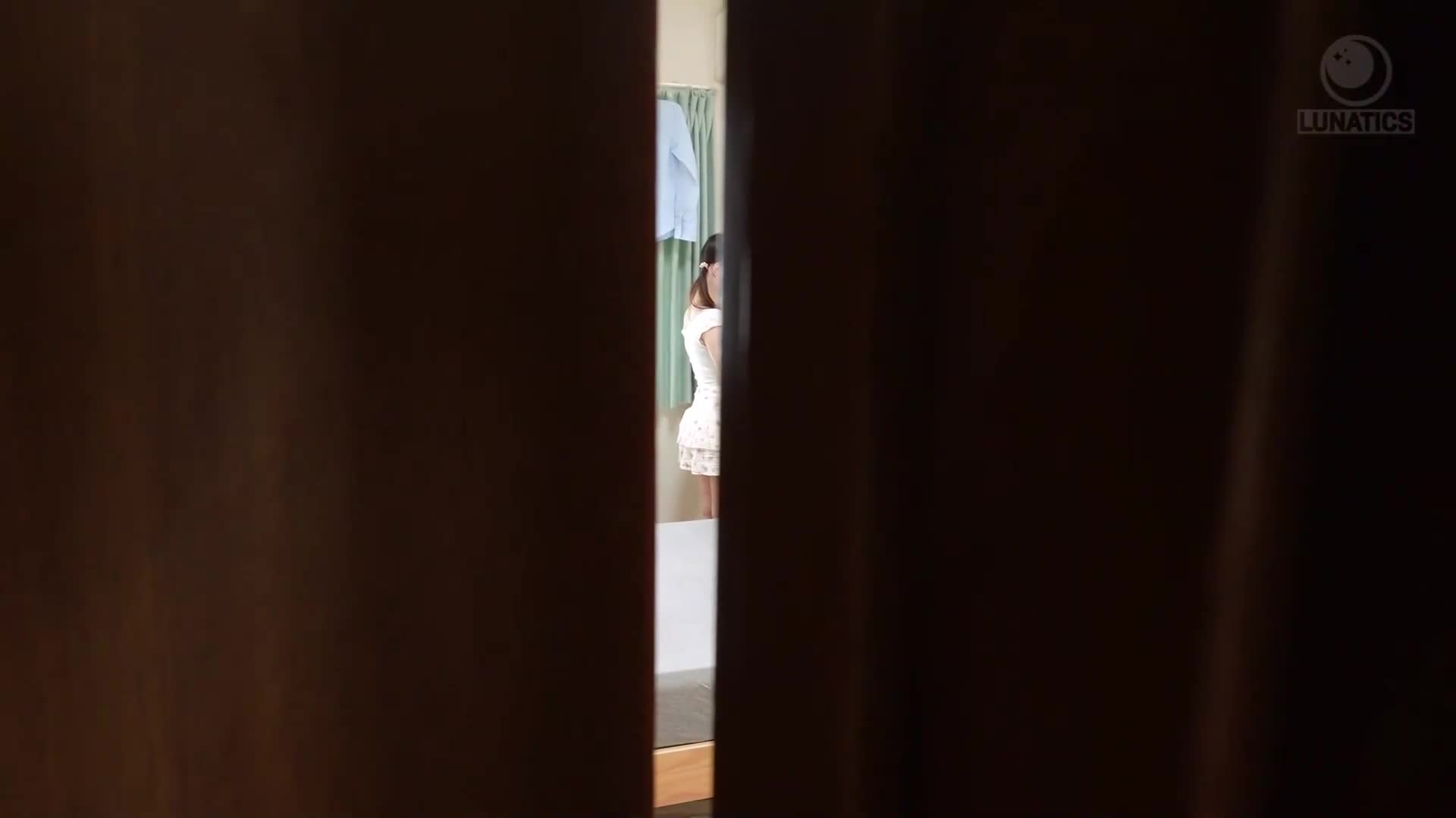 [AI解码版]在家里照顾上司的女儿，给她喝了麻醉药后用乳头骚扰摘下来，让她在敏感的身体上只摩擦就达到高潮射精。松井日奈子。 - AV大平台-中文字幕,成人影片,AV,国产,线上看