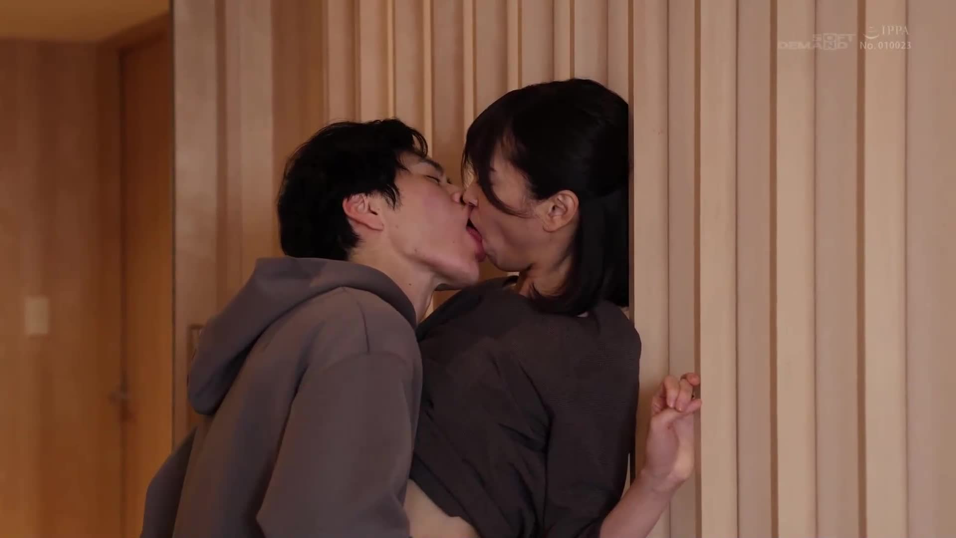 [VIP会员点播][AI解码版]带有母性的官能性爱：36岁川崎奈奈的第2章释放年轻男性的性欲 - AV大平台-中文字幕,成人影片,AV,国产,线上看