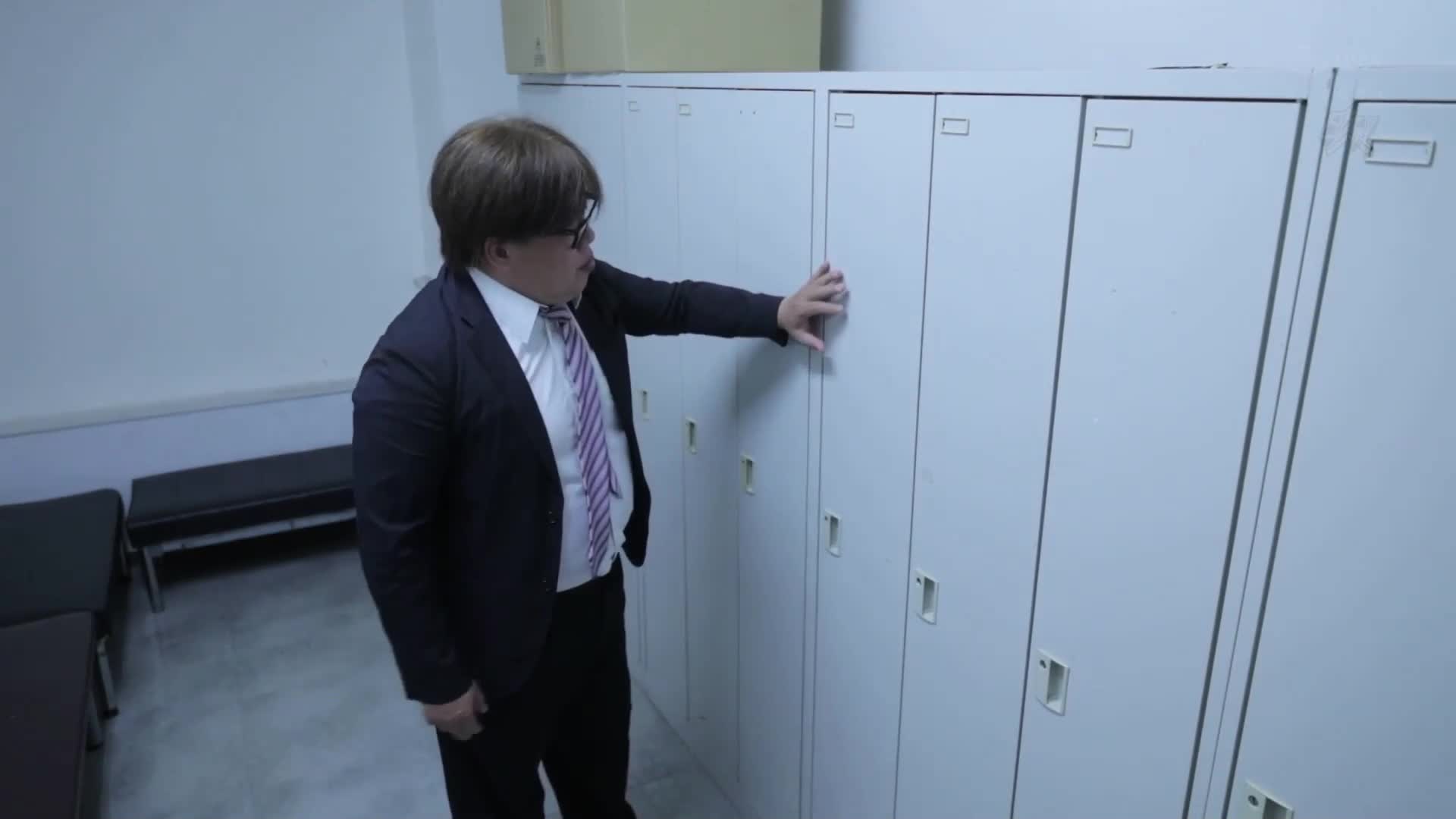暗示洗脑。以为在和学生发生恋爱性行为其实是在和中年男人做可怜的变态女老师。百永沙理奈 - AV大平台-中文字幕,成人影片,AV,国产,线上看