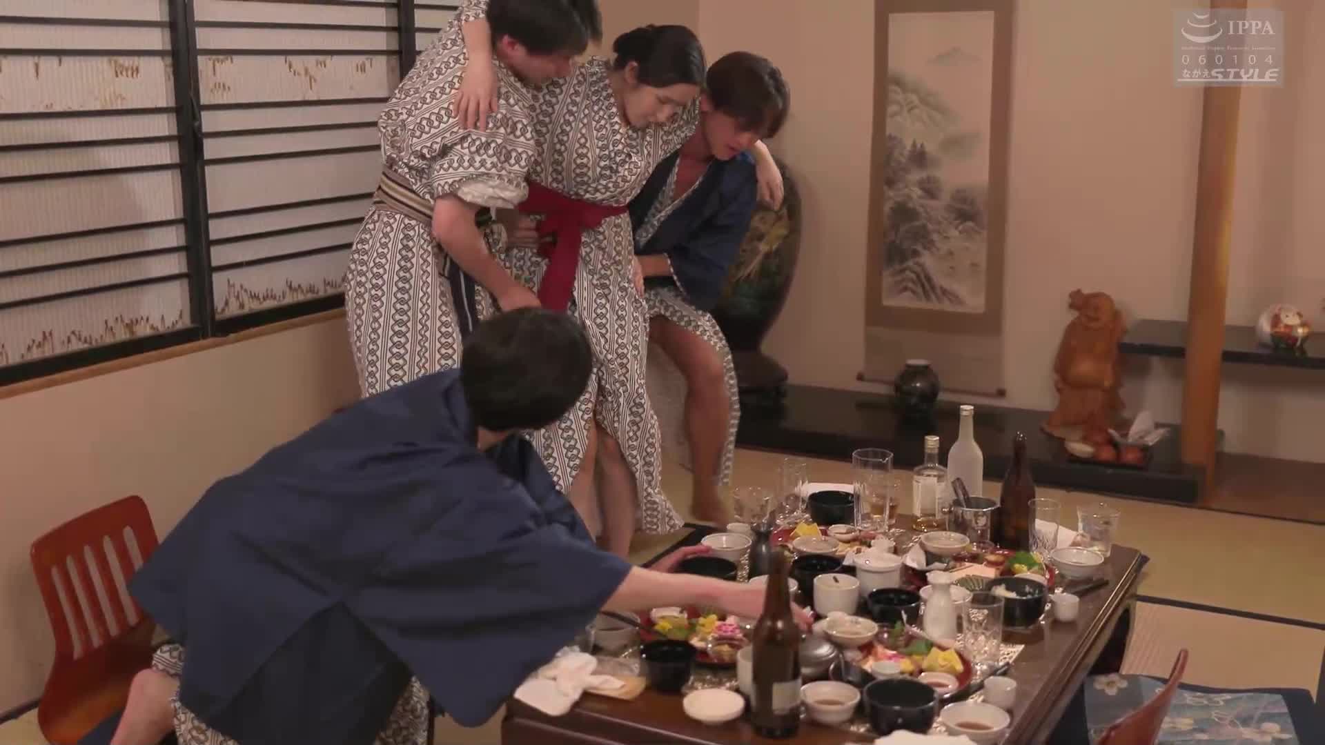 我妈妈被我朋友当成了自慰工具~家庭旅行期间发生的事~东铃 - AV大平台-中文字幕,成人影片,AV,国产,线上看