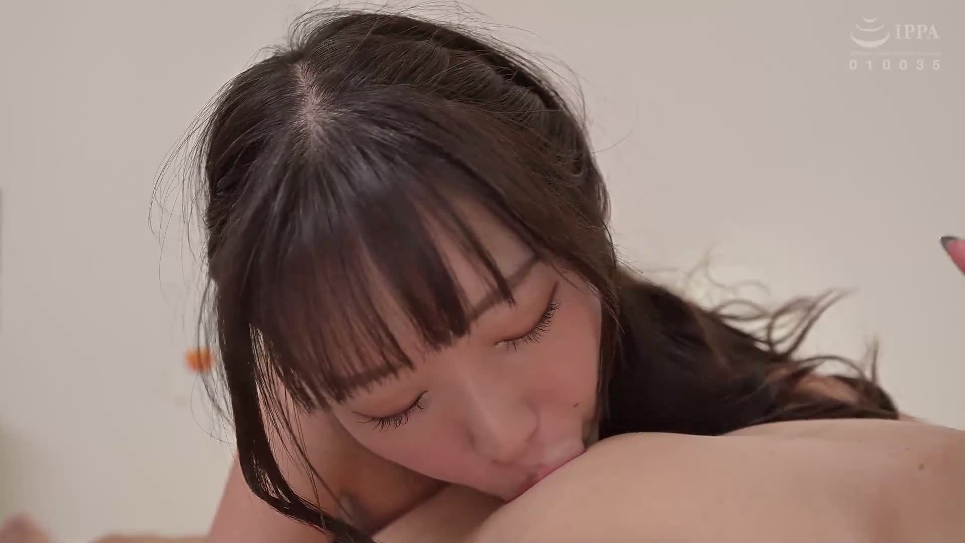 我折断了我的主要手臂，附近比我大一点的姐姐照顾我，但她无意识的色情气息让我心跳不已。美波梢 - AV大平台-中文字幕,成人影片,AV,国产,线上看