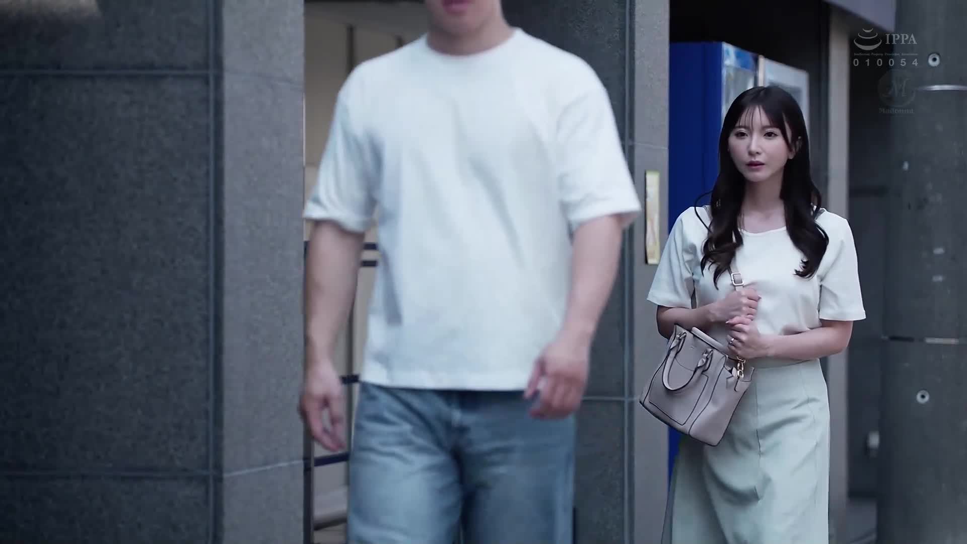 [AI解码版]『与妻子每周三次发生性关系』的自夸朋友，我偷走他的妻子，每周五次每次四次共计二十次内射。 新妻优香 - AV大平台-中文字幕,成人影片,AV,国产,线上看