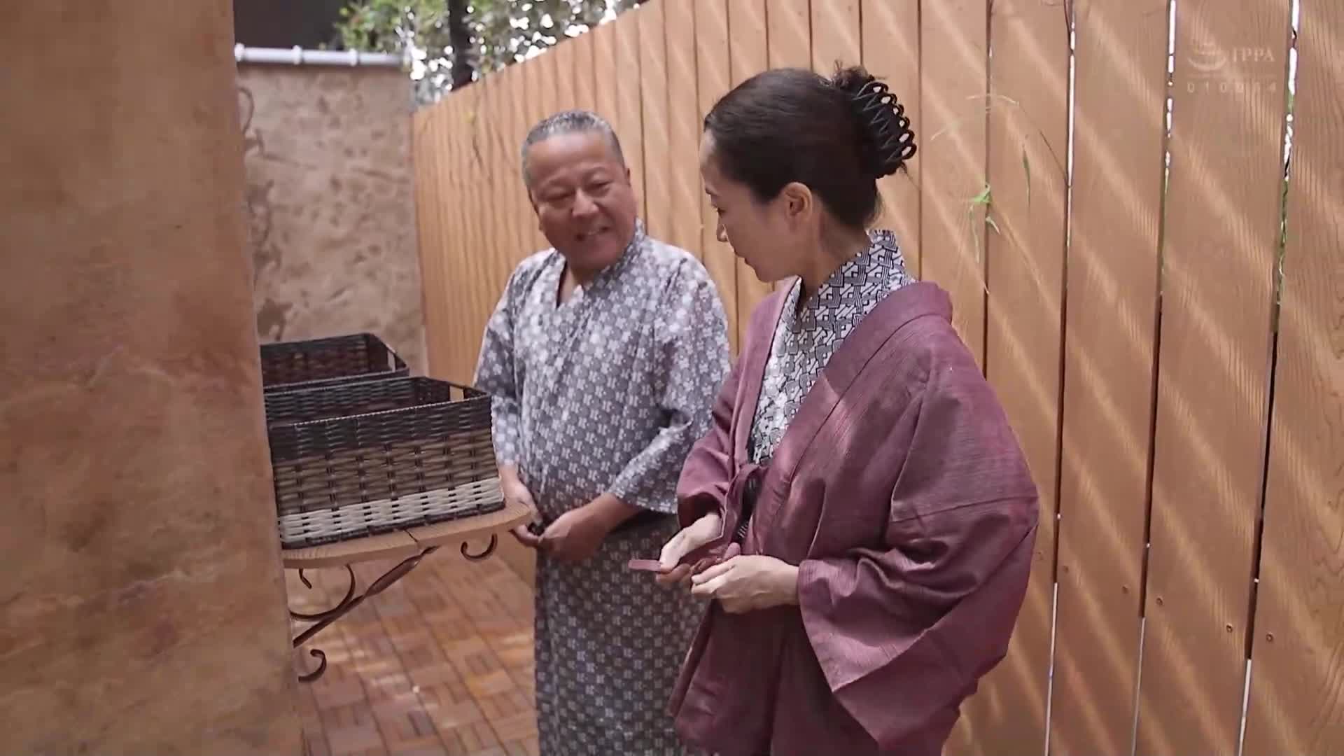 [AI解码版]让我揭露丈夫的外遇，却偶然遇到外遇对象的丈夫并发生了关系...。中年男女性格契合，在温泉中互相纠缠淫乱的不贞性交 瀬尾礼子 - AV大平台-中文字幕,成人影片,AV,国产,线上看