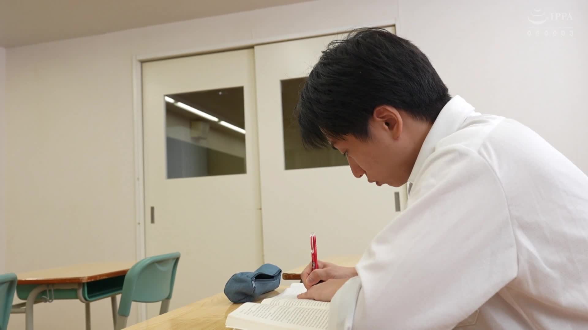 [AI解码版]拘束调教班上的偶像后，立场逆转！被固定双手紧密夹持的插钻，一再使用假阳具激发情欲，兴奋故事 - AV大平台-中文字幕,成人影片,AV,国产,线上看