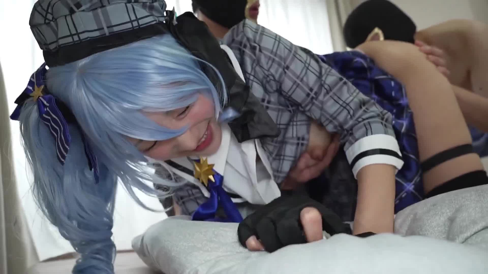 [AI解码版]“Cosplay爱好者。痴汉中出乱交光头G罩杯天然自慰女优yuika被猥琐性爱玩弄，露出喜乐的脸！淫荡声音！高潮喷射！无套插入1000次！” - AV大平台-中文字幕,成人影片,AV,国产,线上看