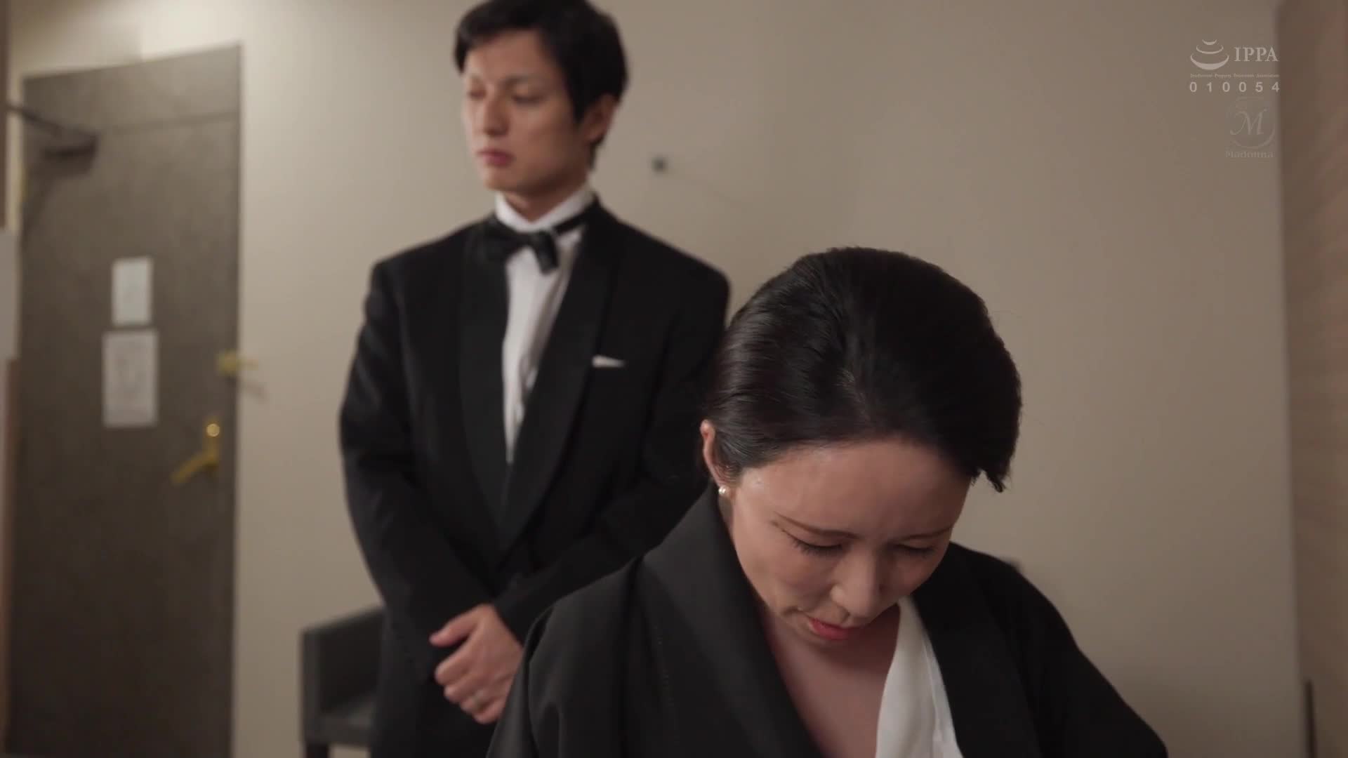 [AI解码版]看着女儿的幸福……。在婚宴上被女婿●辱的母亲 水野优香 - AV大平台-中文字幕,成人影片,AV,国产,线上看