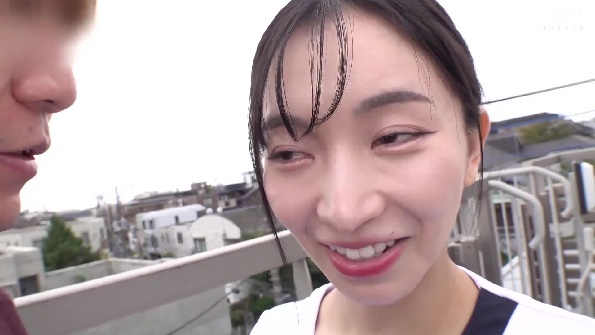 口罩美女感十足的牙医卫生员们ww在蓝天下，能否夺走处男君的初吻！ ？脱下口罩露出美脸，盯着你超浓密地亲吻，夺走第一个吻，让处男君感觉超兴奋！忘记工作，与处男君热吻，同时进行原始激情生活！ - AV大平台-中文字幕,成人影片,AV,国产,线上看