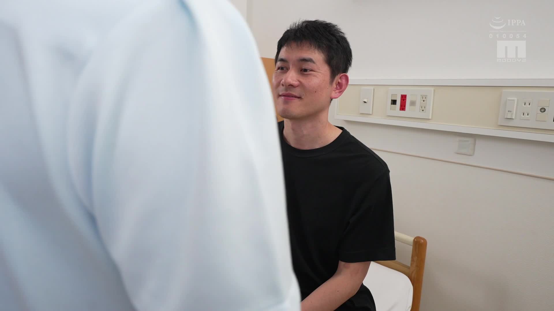 入院患者的禁欲男根被捉弄撩拨，右手停不下来的连续手淫护士 搔痒刚射过的敏感男根龟头不停地舔擦追击射精 响莲 - AV大平台-中文字幕,成人影片,AV,国产,线上看